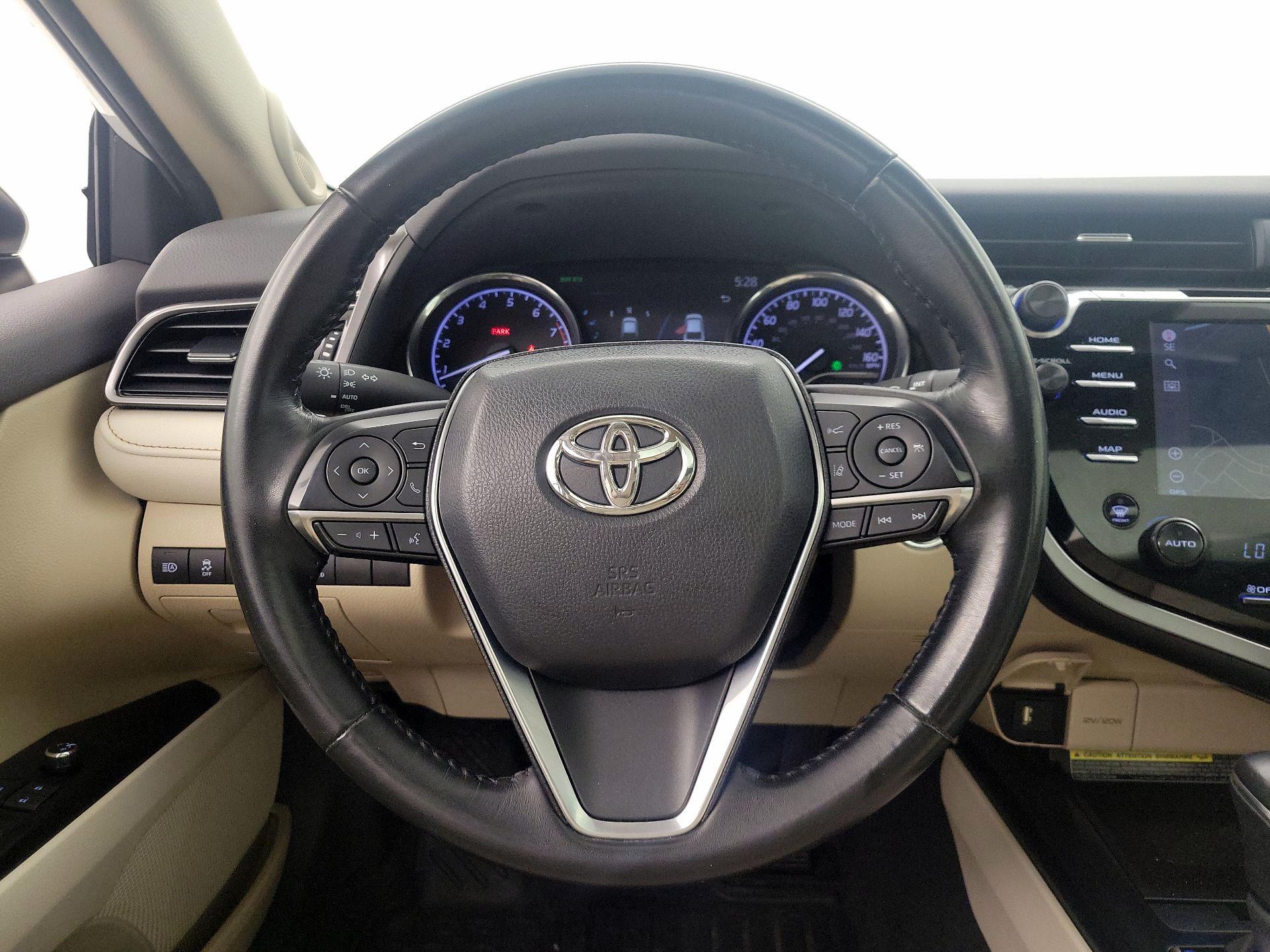 Thumbnail: 2020 Toyota Camry - 10