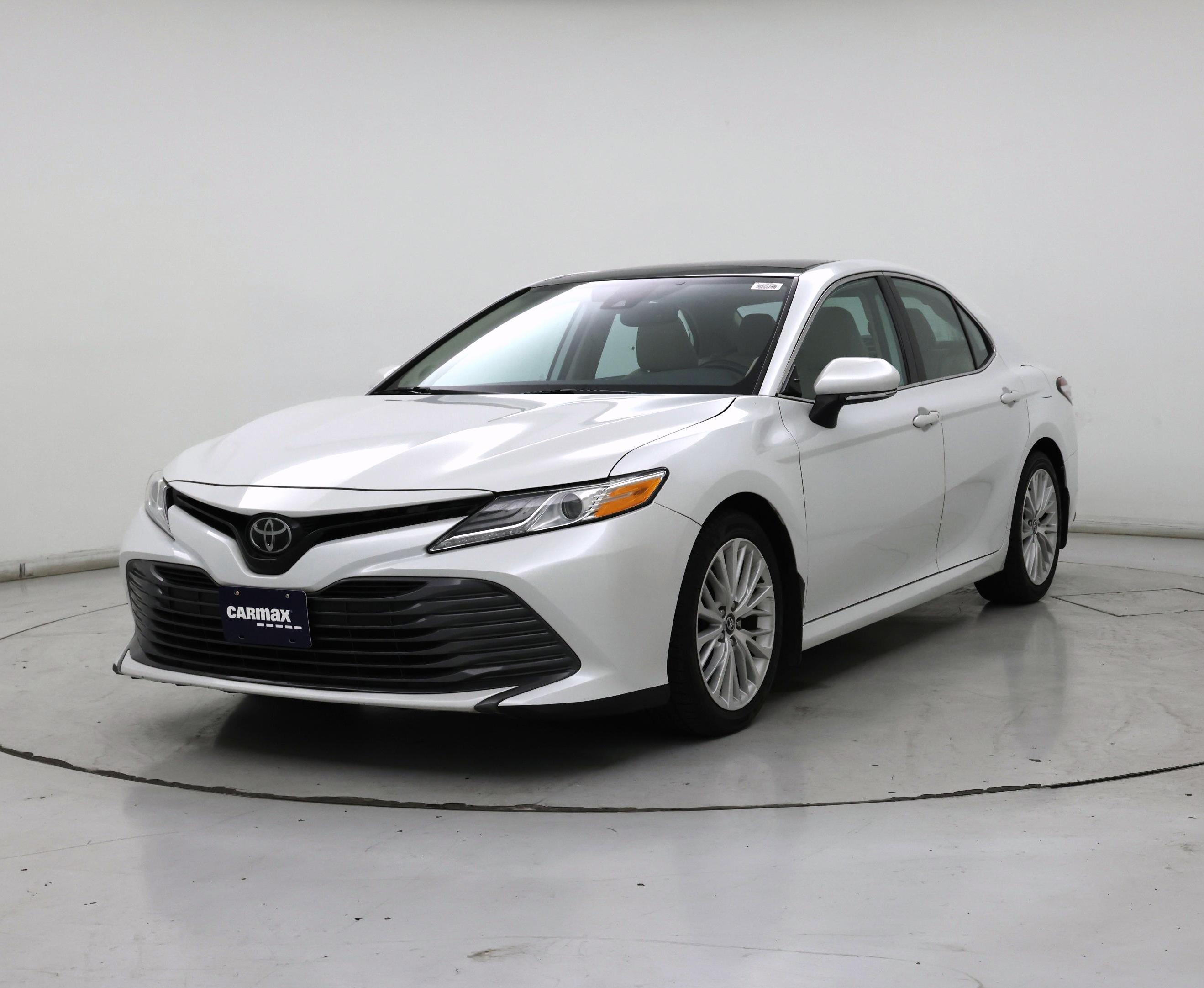 Thumbnail: 2020 Toyota Camry - 4