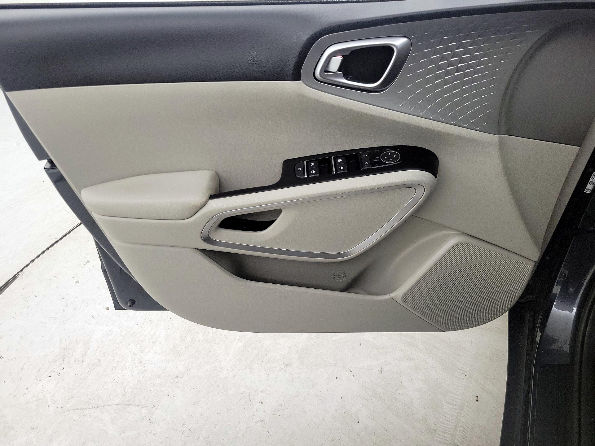 Thumbnail: 2024 Kia Soul - 12