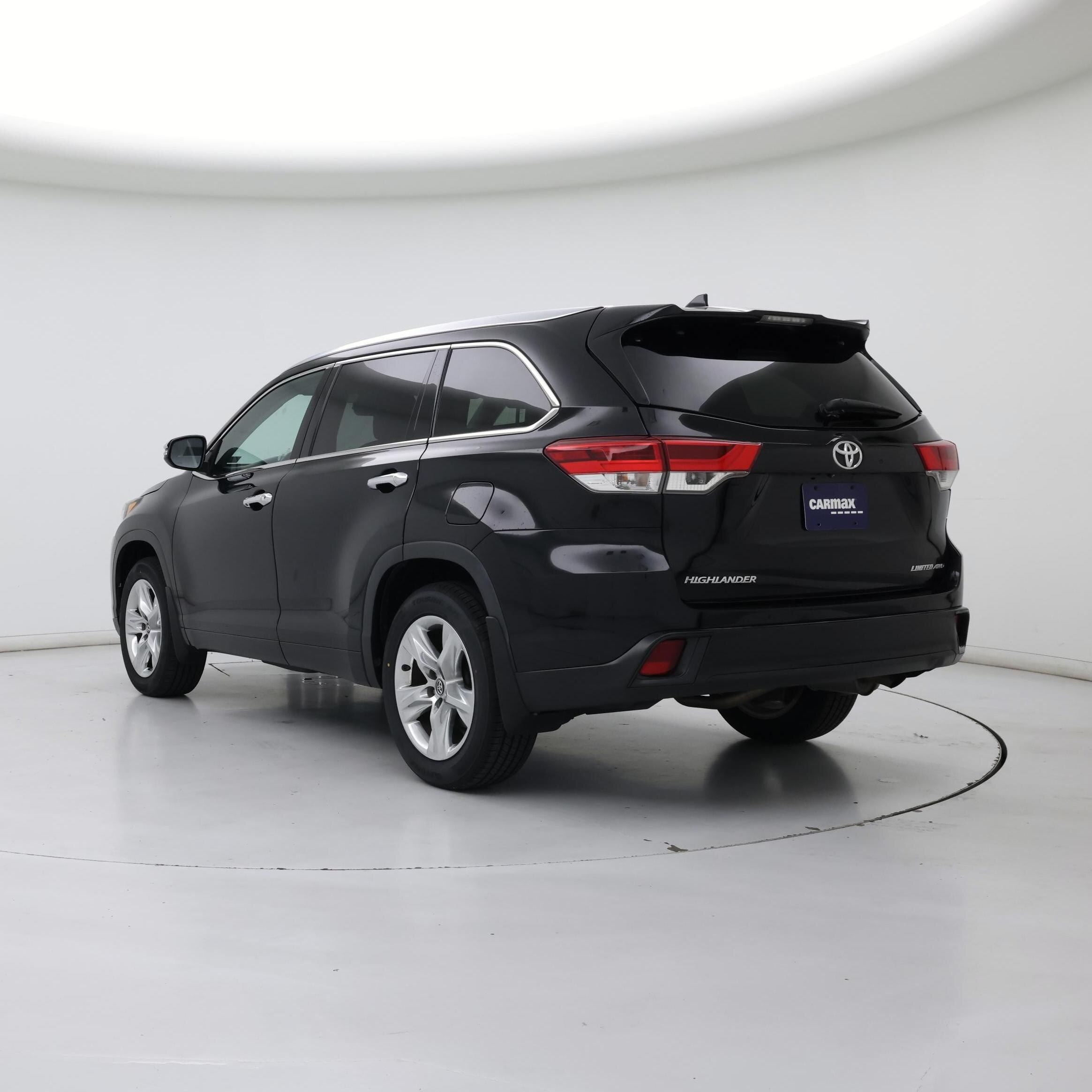 Thumbnail: 2019 Toyota Highlander - 2