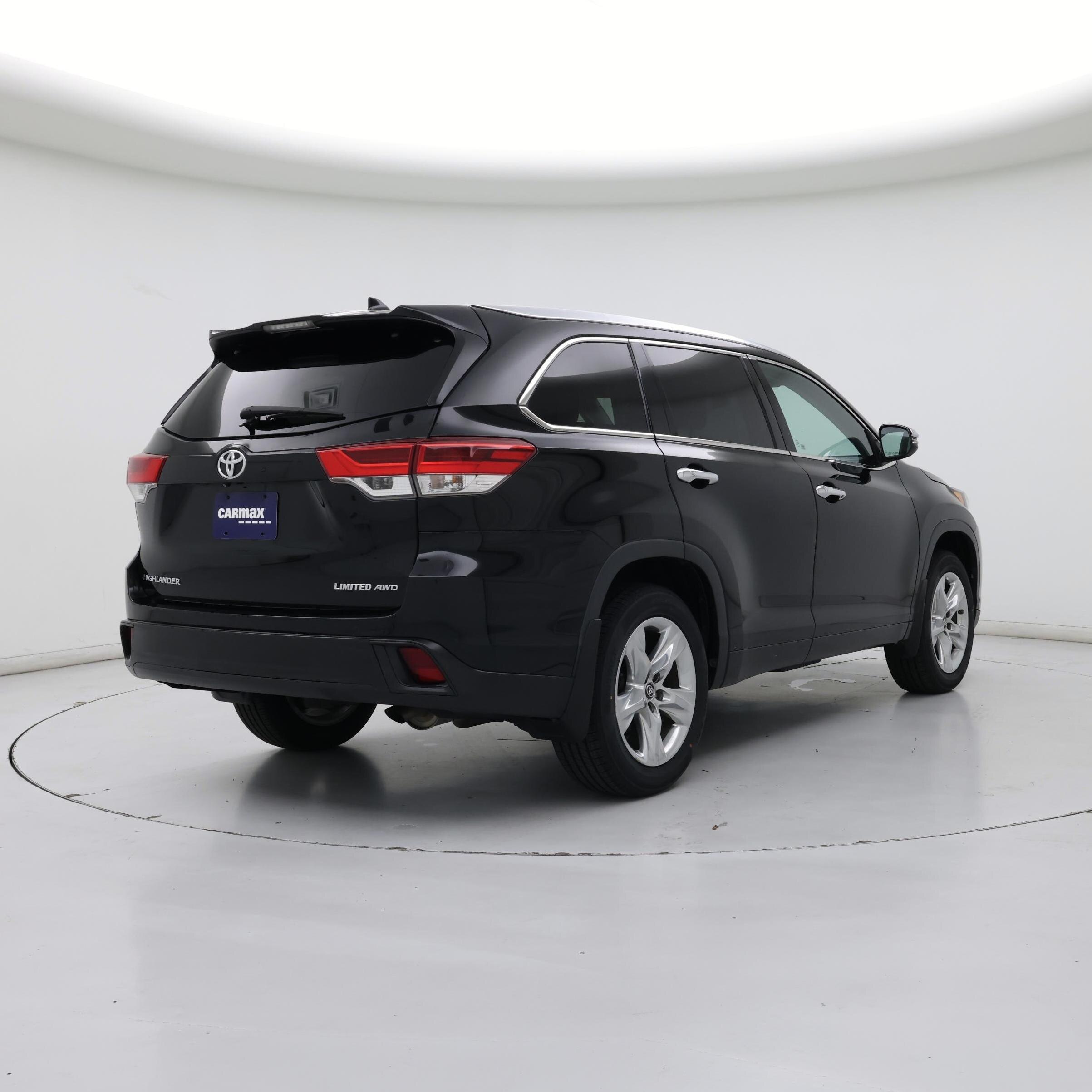 Thumbnail: 2019 Toyota Highlander - 8
