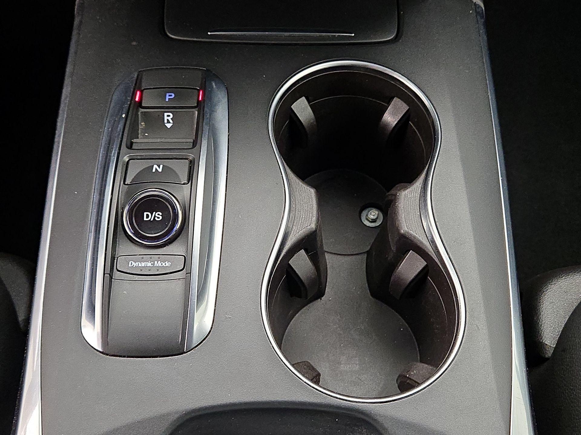 Thumbnail: 2017 Acura MDX - 17