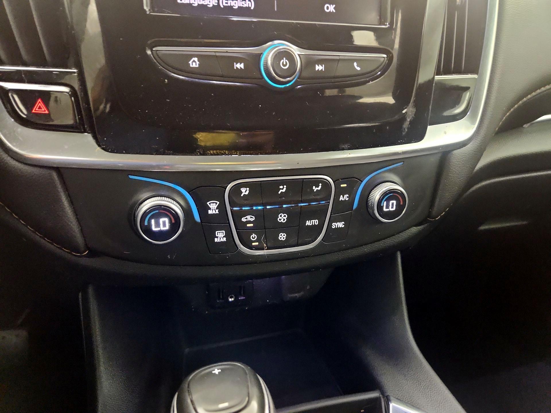 Thumbnail: 2020 Chevrolet Traverse - 14