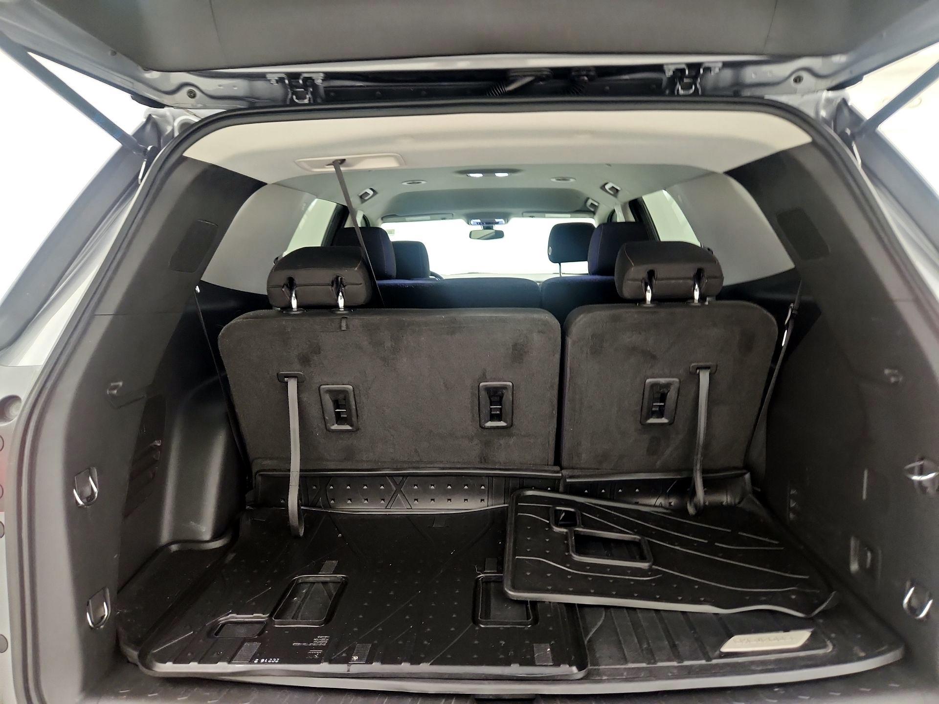 Thumbnail: 2020 Chevrolet Traverse - 18