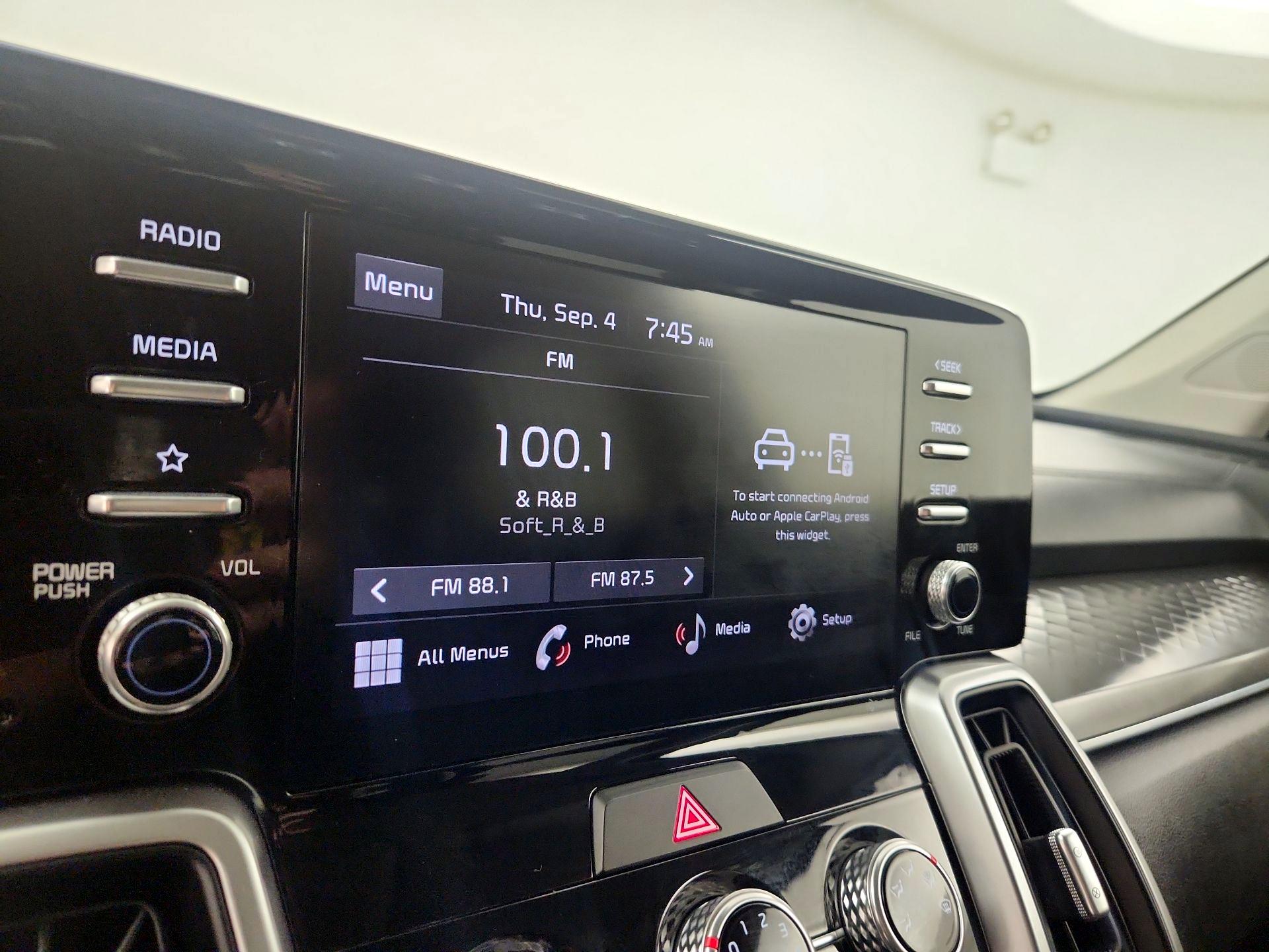 Thumbnail: 2022 Kia Sorento - 15