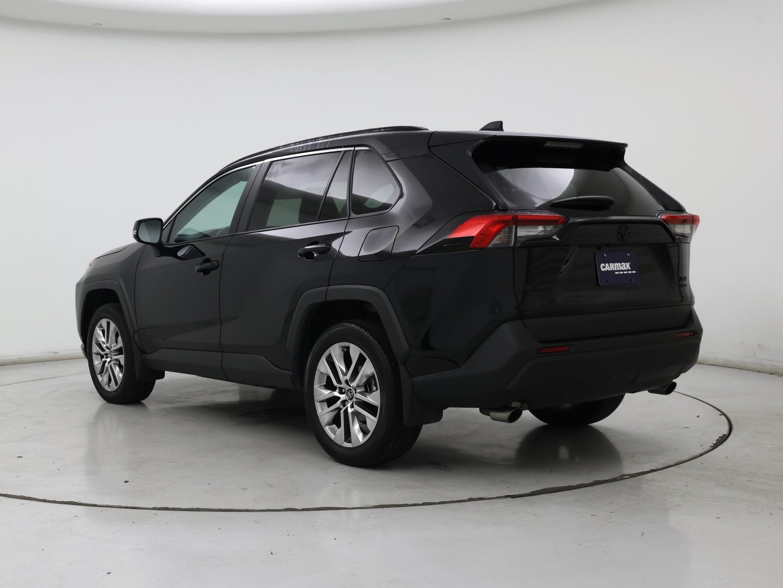 Thumbnail: 2020 Toyota RAV4 - 2