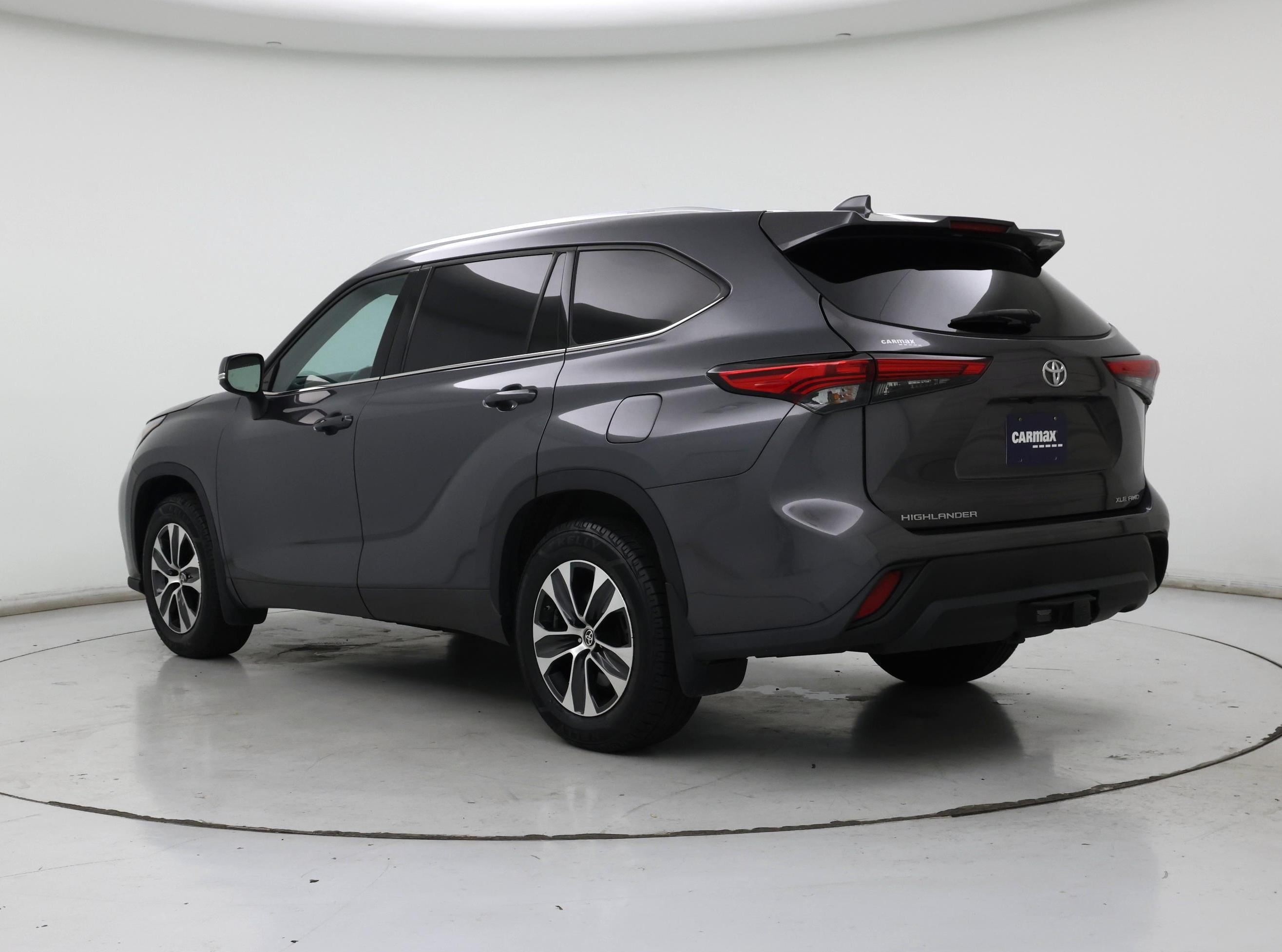 Thumbnail: 2021 Toyota Highlander - 2
