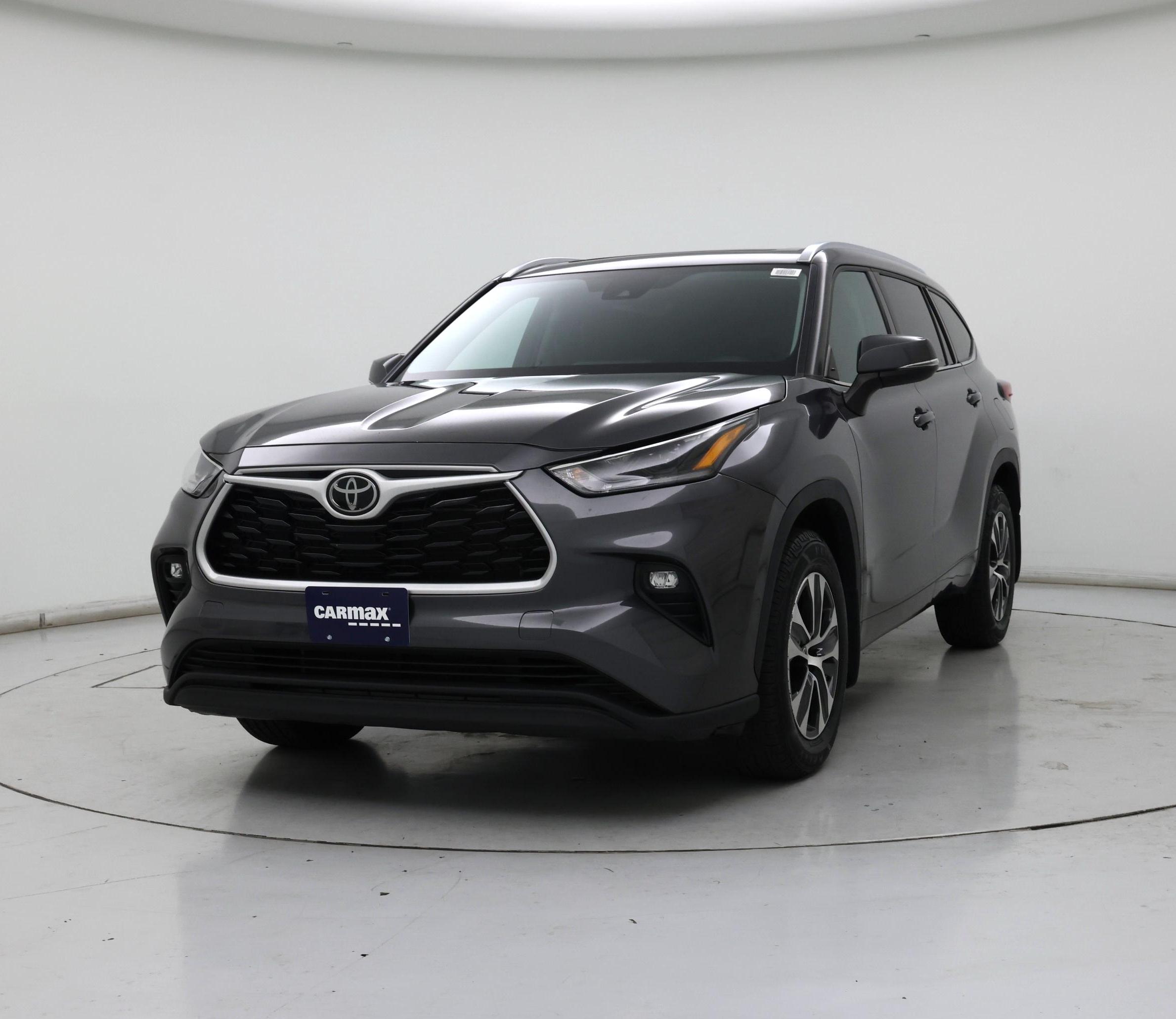 Thumbnail: 2021 Toyota Highlander - 4