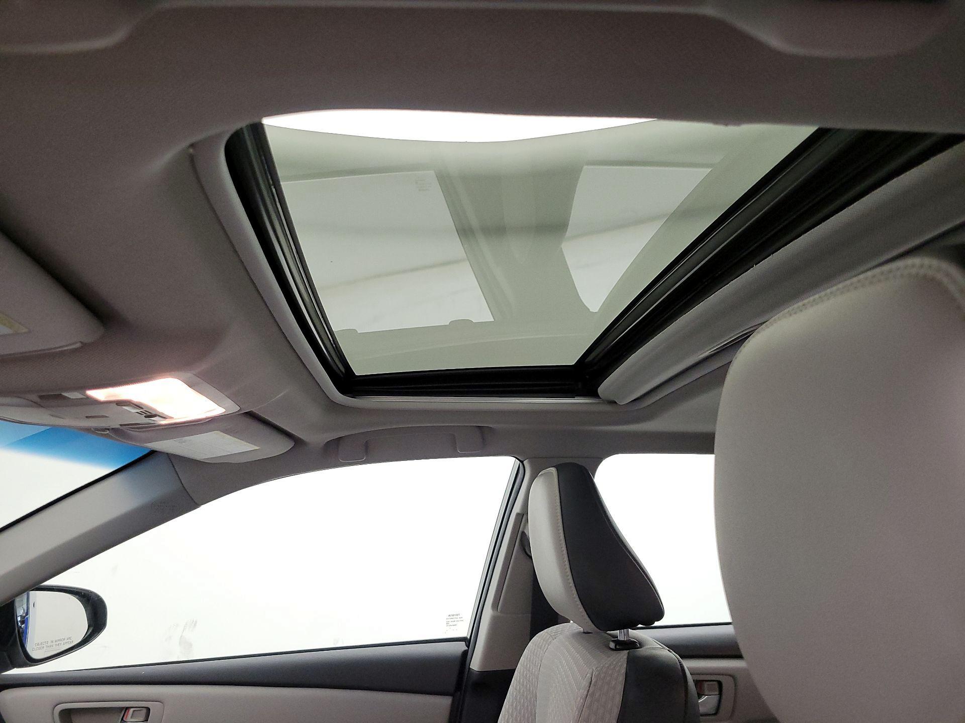 Thumbnail: 2015 Toyota Camry - 20
