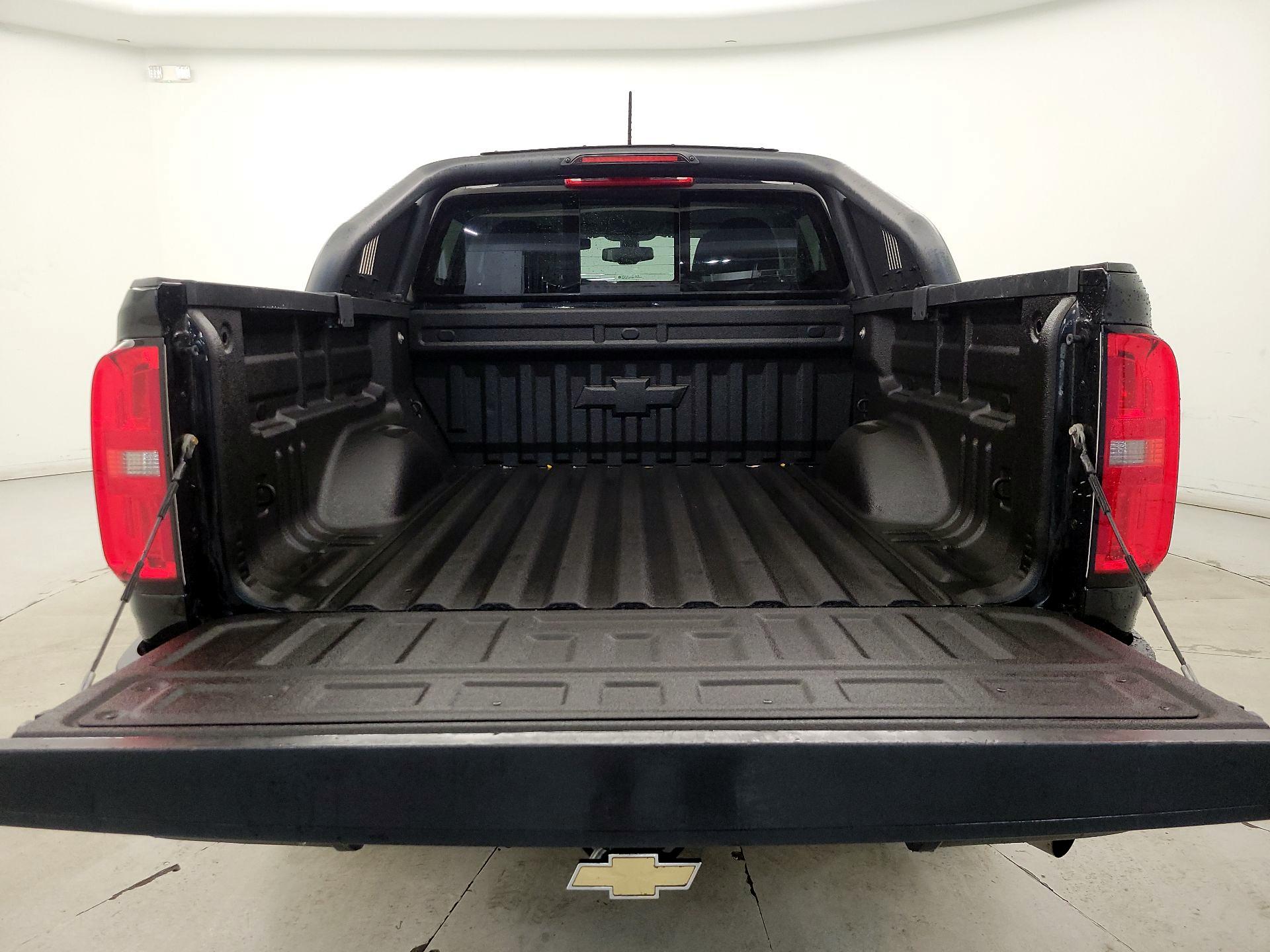 Thumbnail: 2017 Chevrolet Colorado - 20