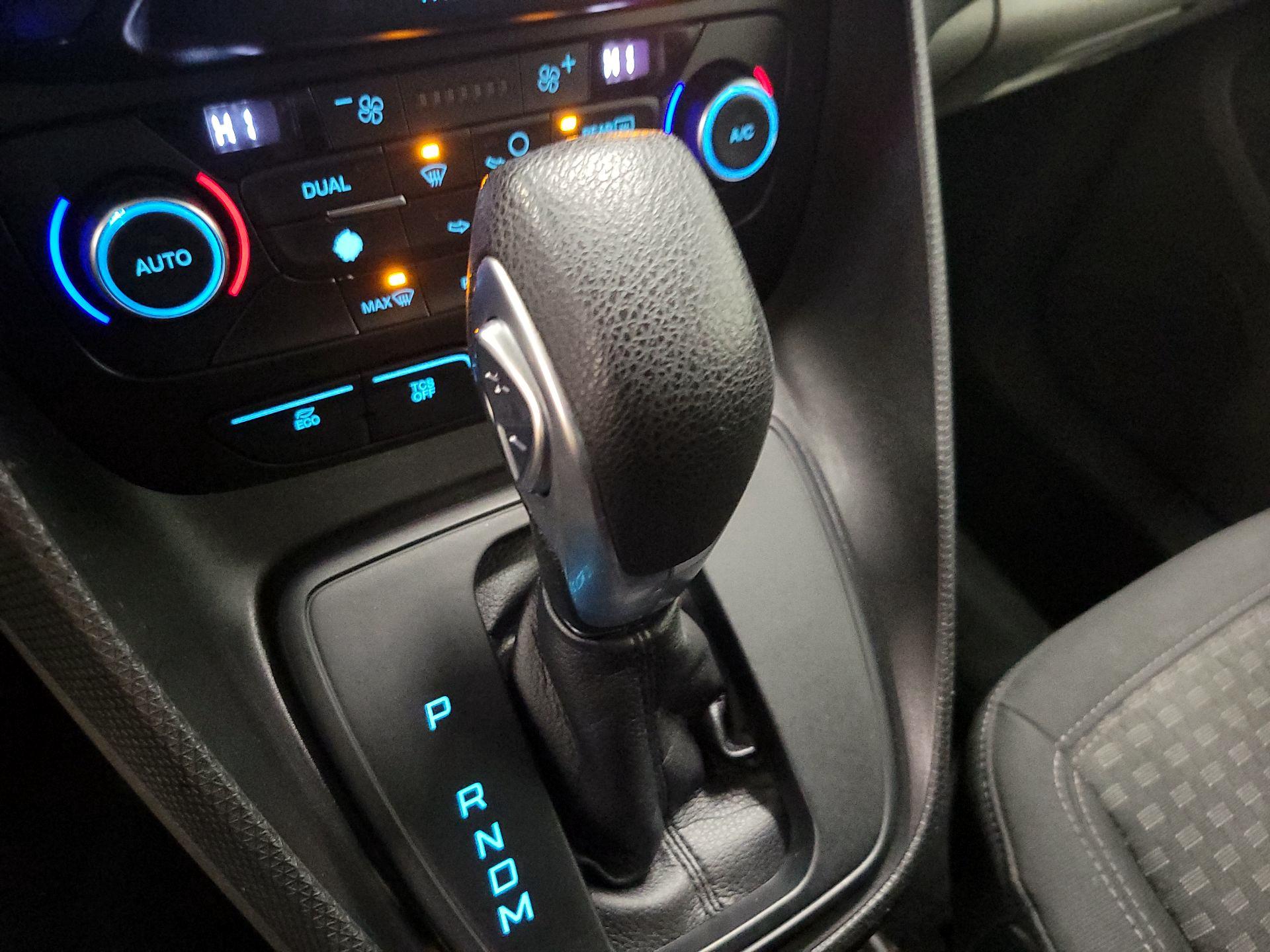 Thumbnail: 2020 Ford Transit Series - 17