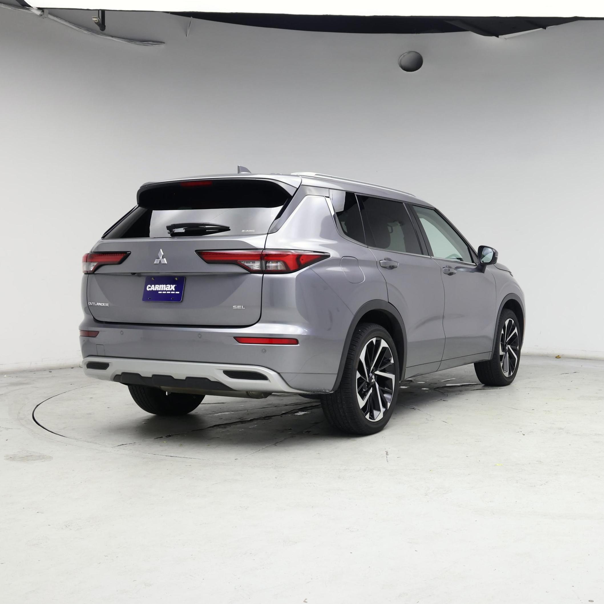 Thumbnail: 2022 Mitsubishi Outlander - 8