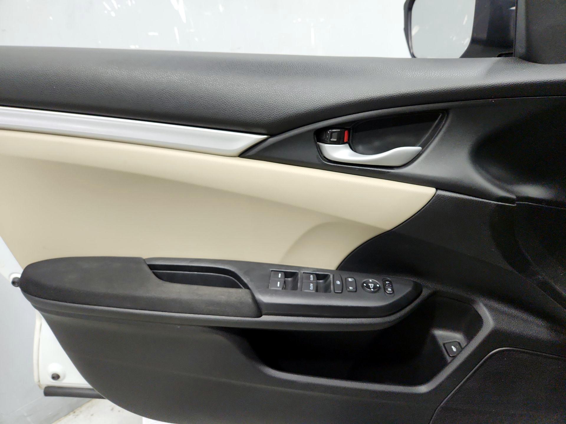 Thumbnail: 2020 Honda Civic - 12