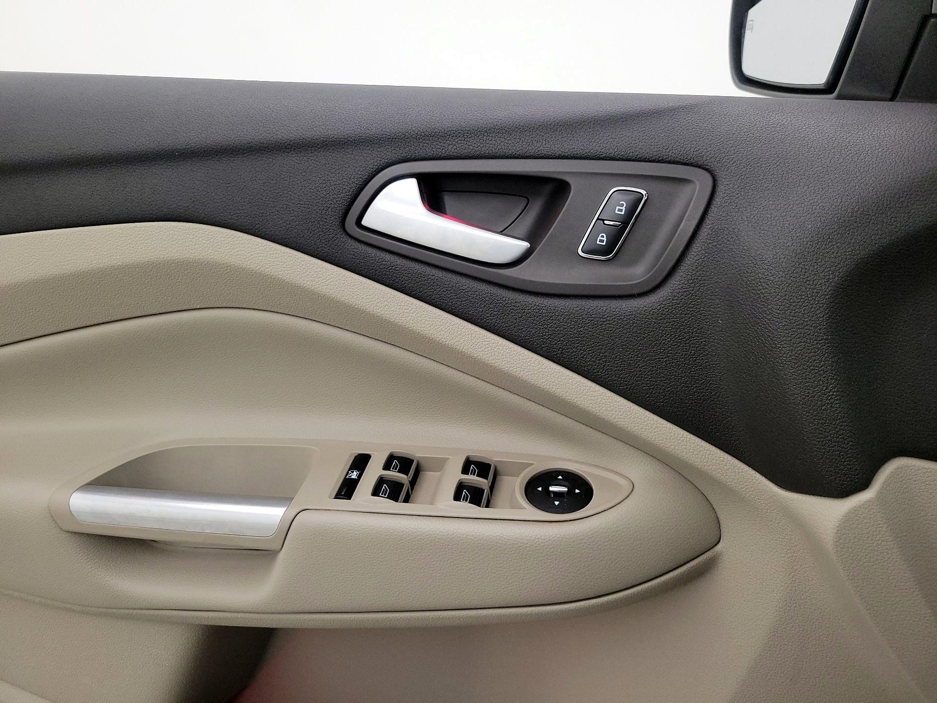 Thumbnail: 2014 Ford C-Max - 12
