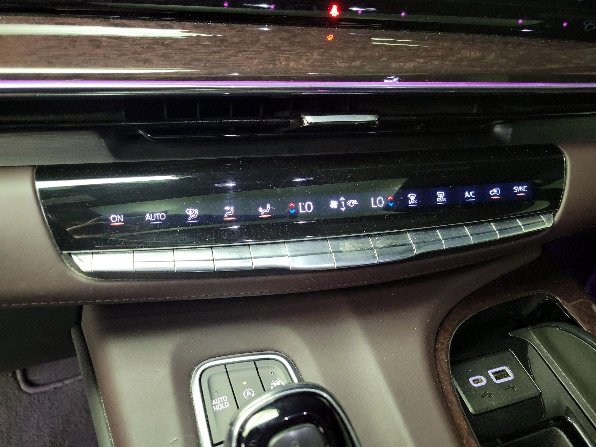 Thumbnail: 2021 Cadillac Escalade - 17
