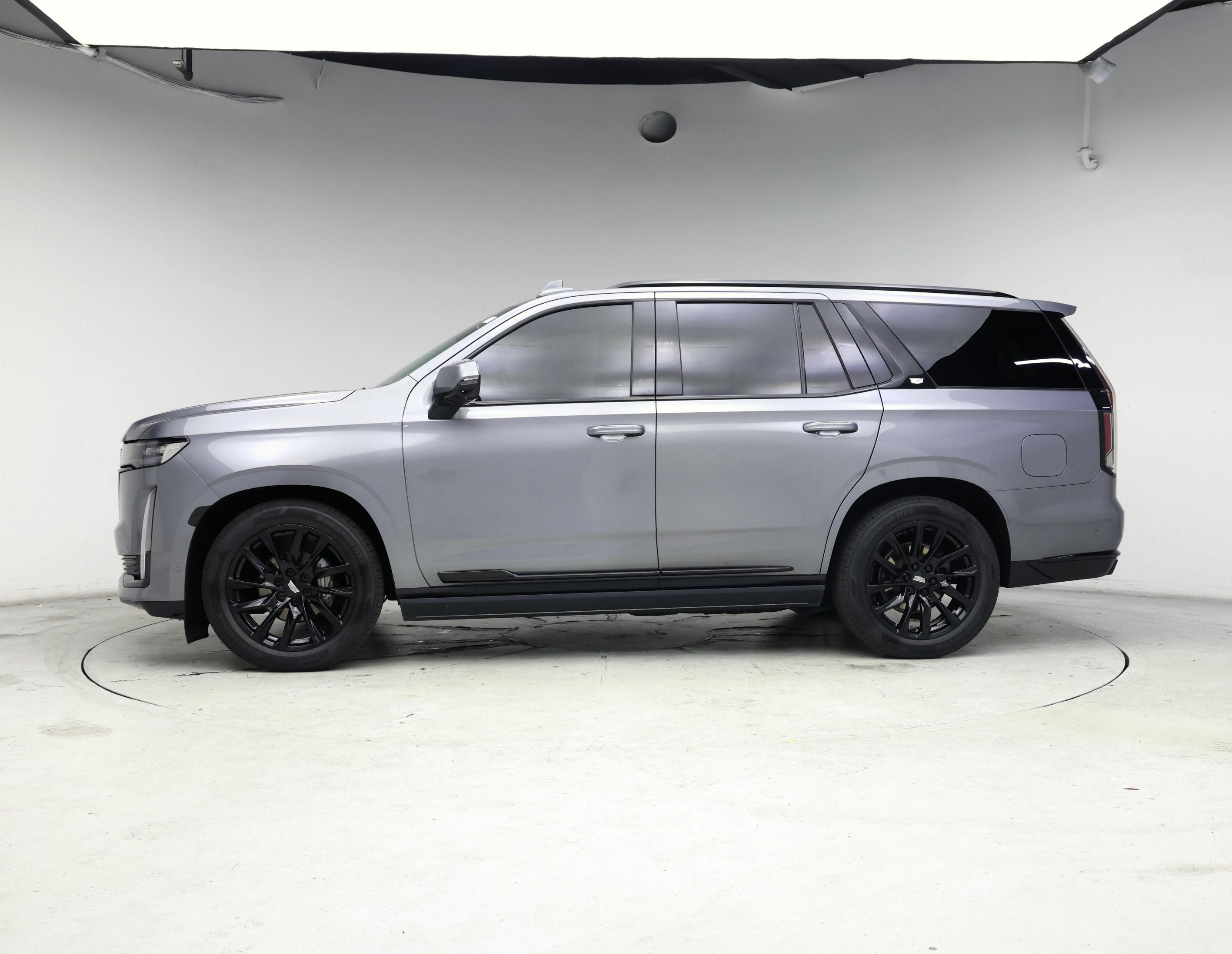 Thumbnail: 2021 Cadillac Escalade - 3