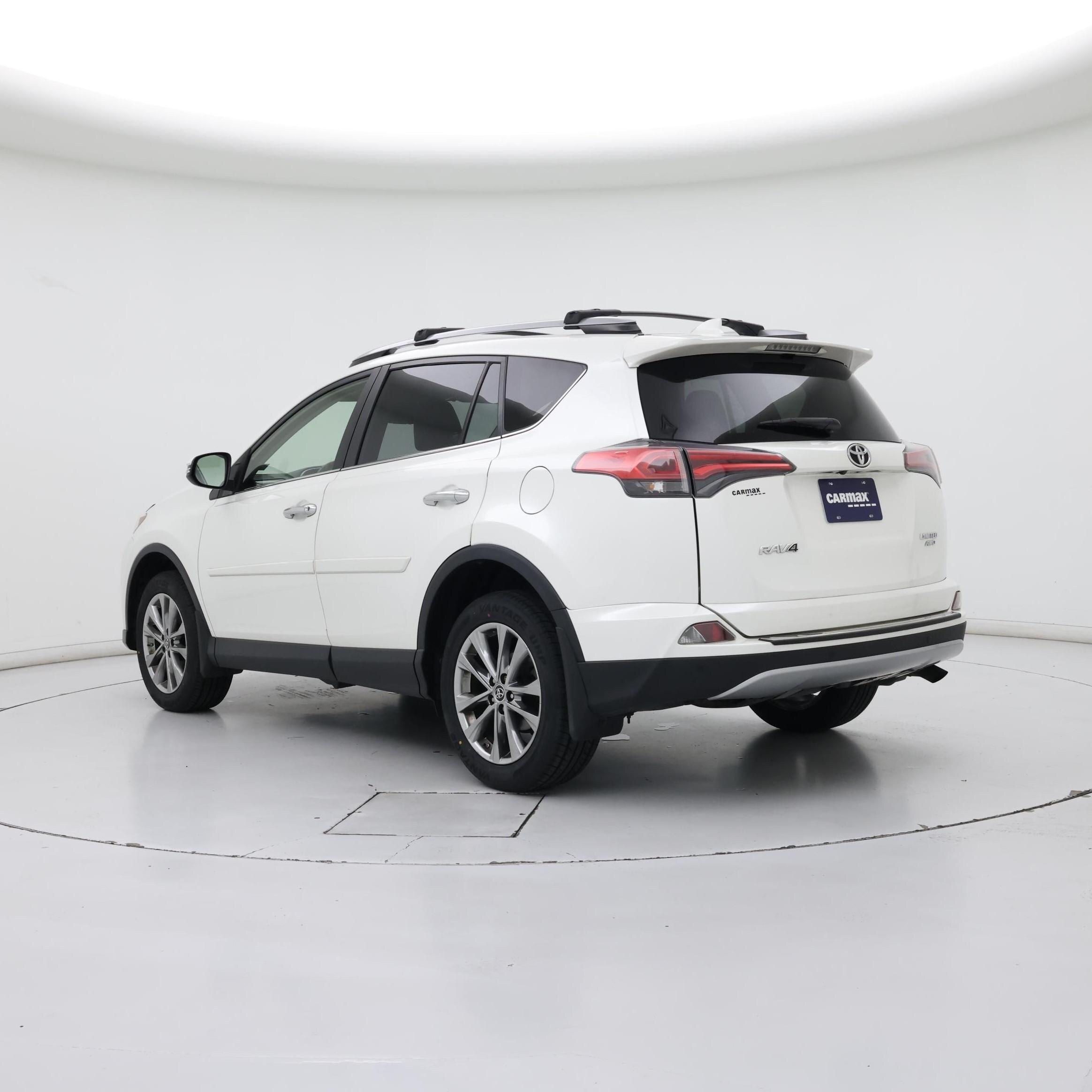 Thumbnail: 2017 Toyota RAV4 - 2