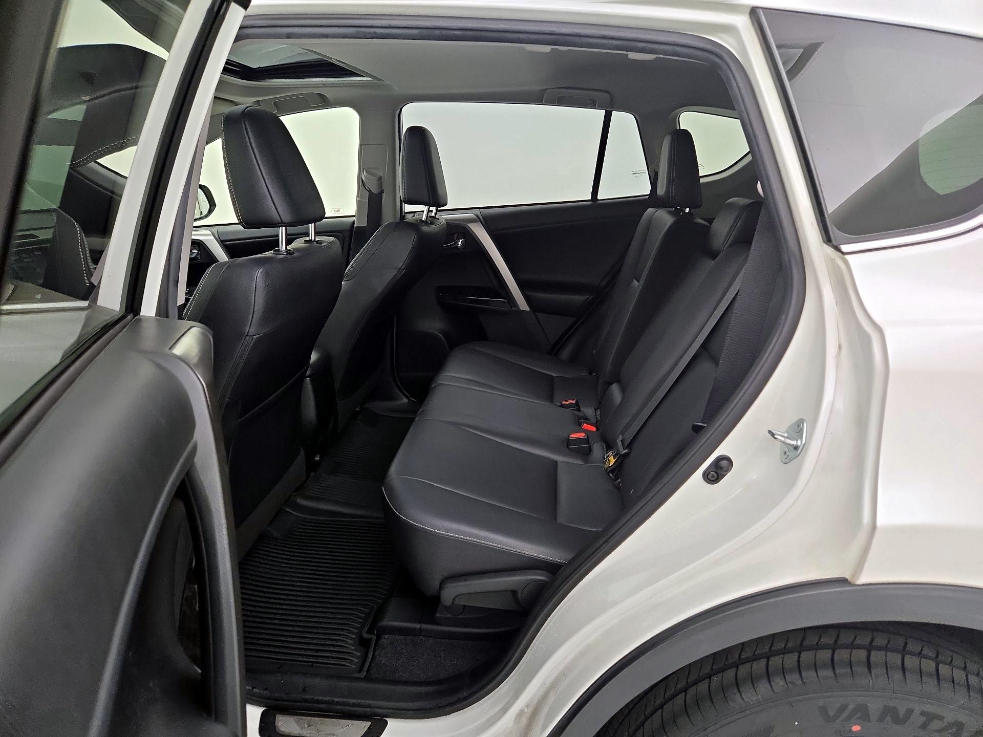 Thumbnail: 2017 Toyota RAV4 - 19