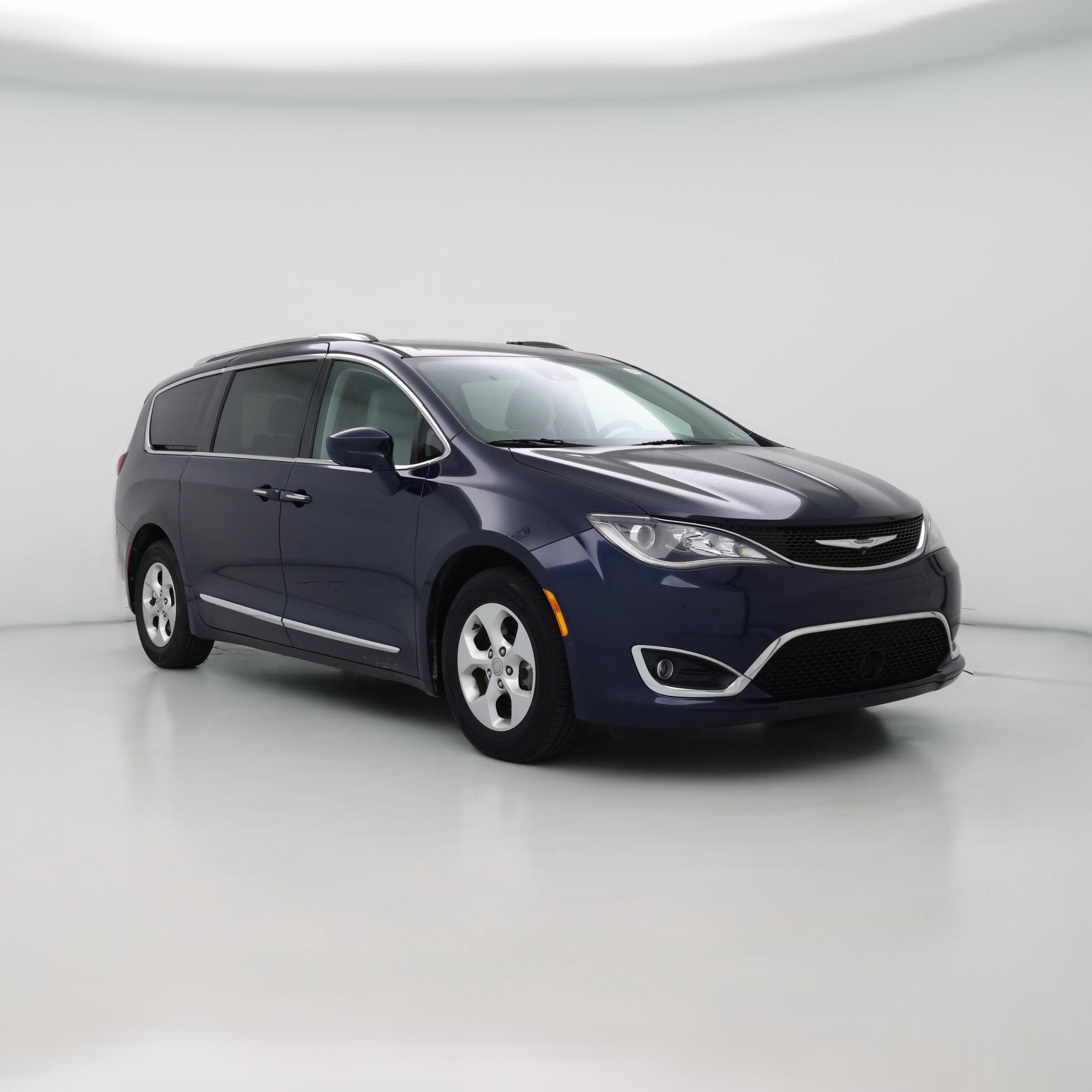 Thumbnail: 2017 Chrysler Pacifica - 1