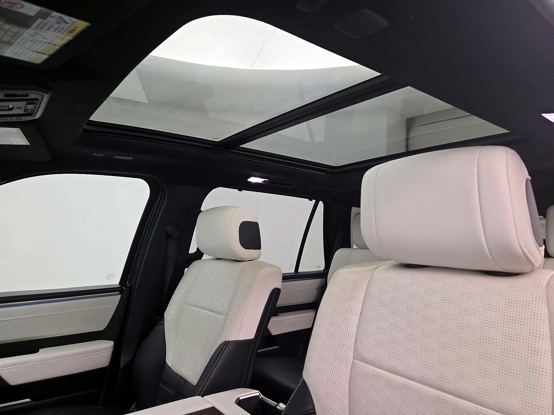 Thumbnail: 2023 Toyota Sequoia - 20
