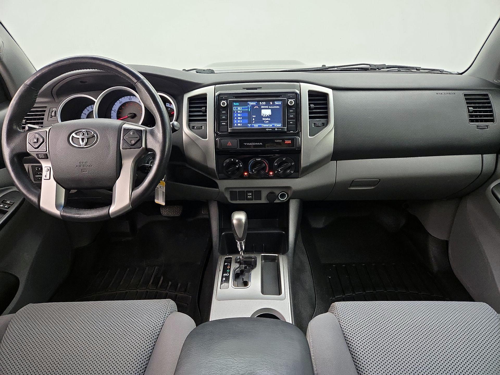 Thumbnail: 2015 Toyota Tacoma - 9