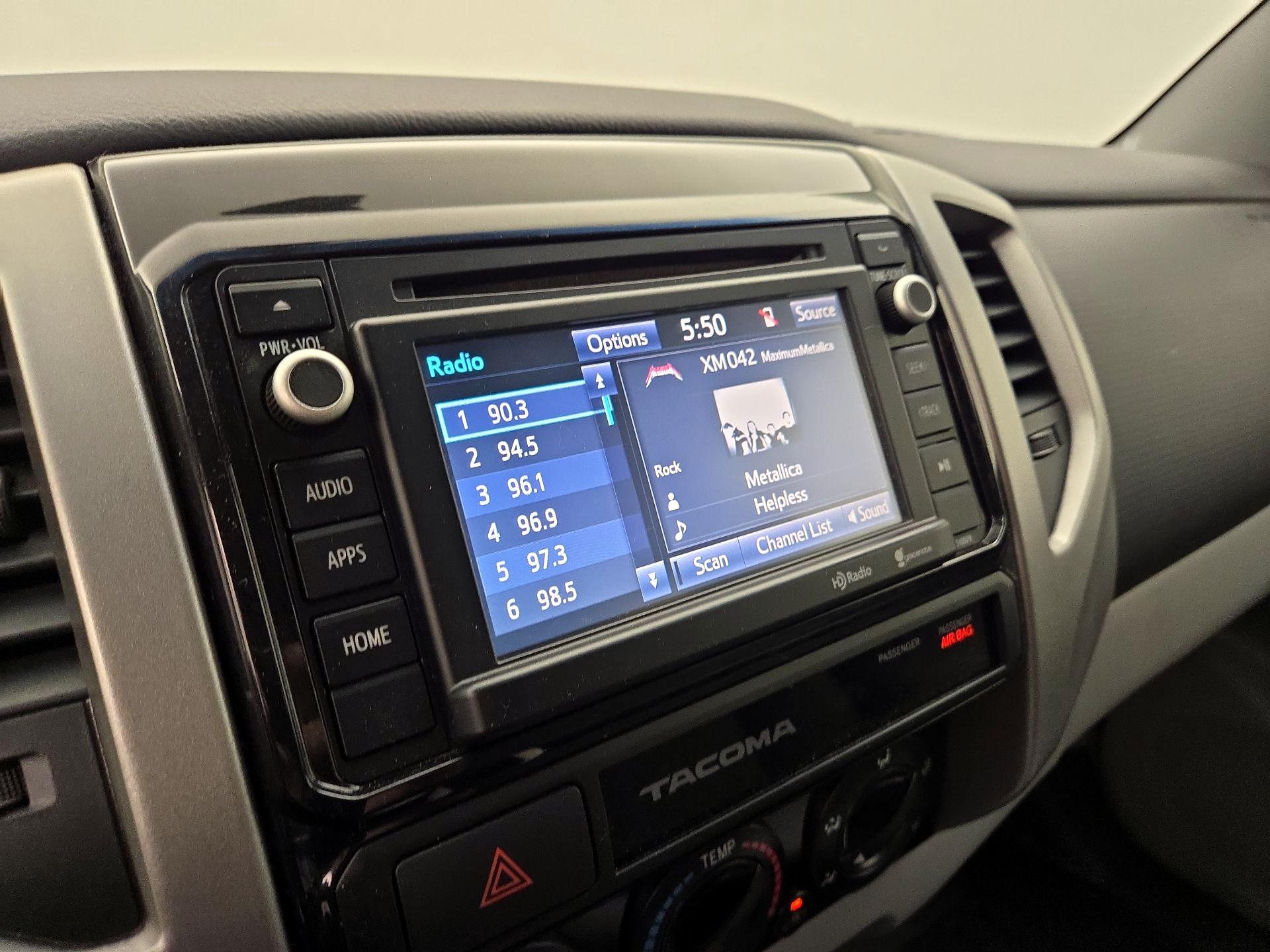 Thumbnail: 2015 Toyota Tacoma - 15