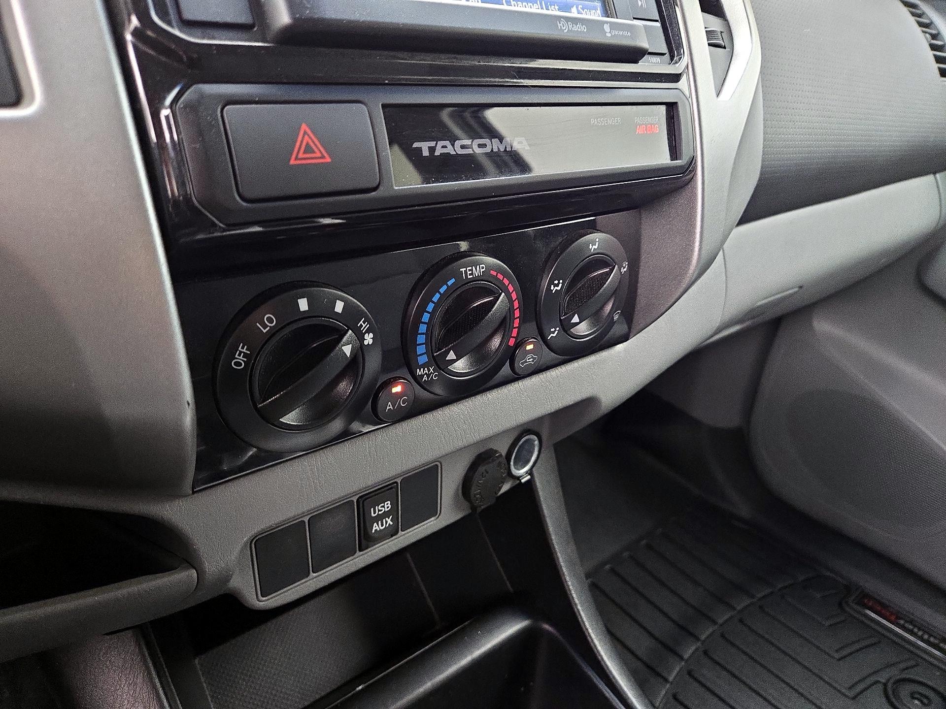 Thumbnail: 2015 Toyota Tacoma - 16