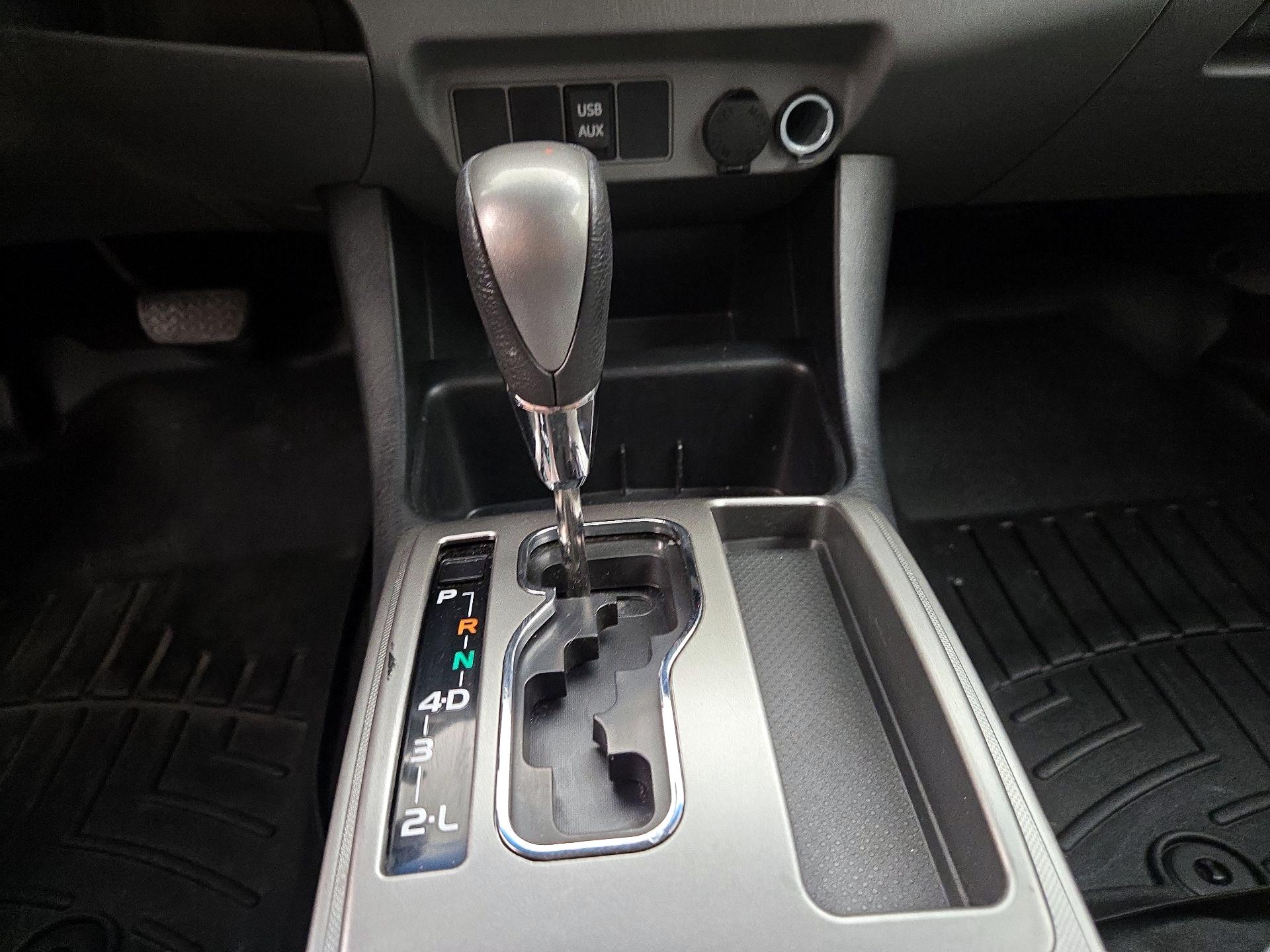 Thumbnail: 2015 Toyota Tacoma - 17