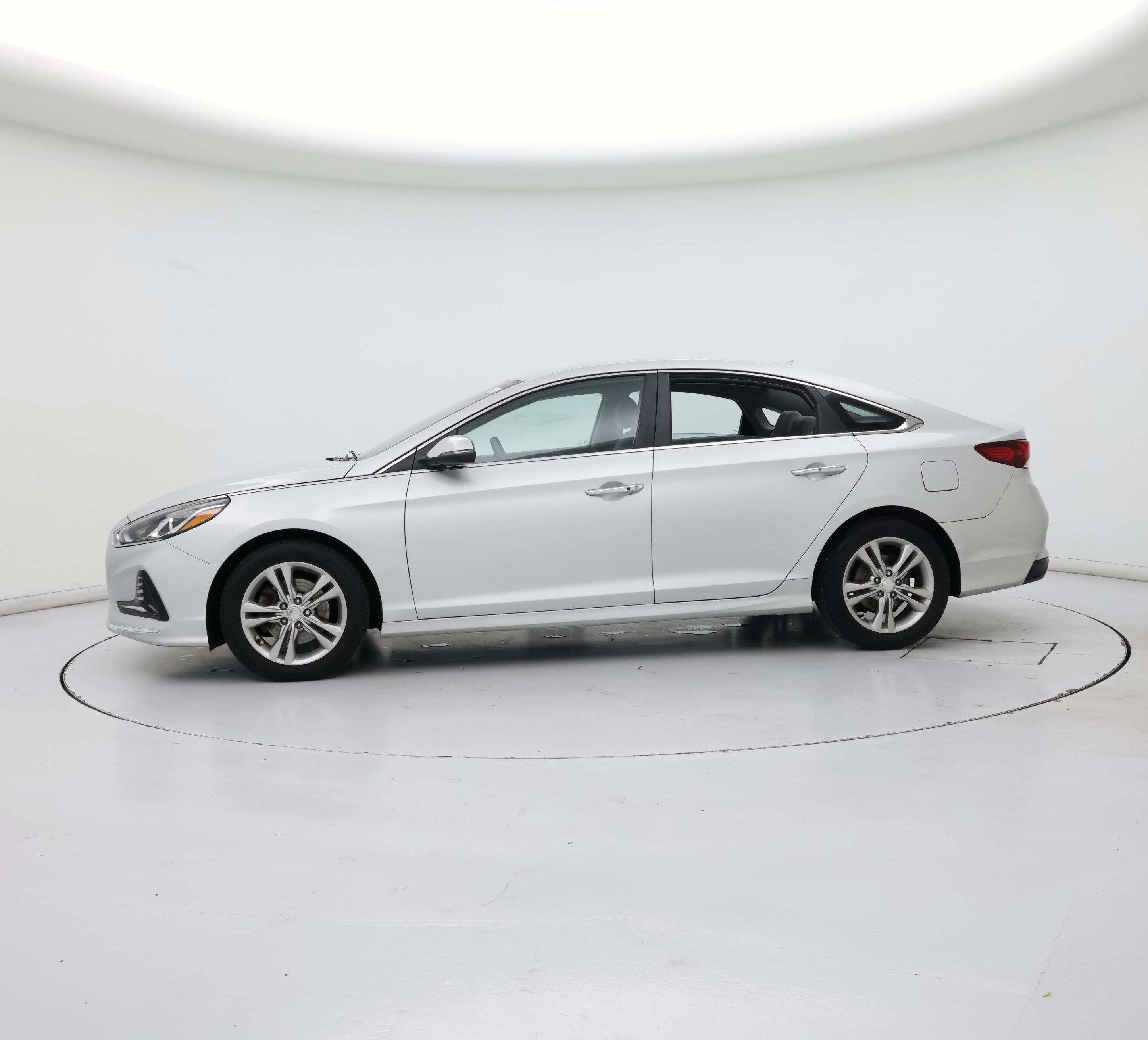 Thumbnail: 2018 Hyundai Sonata - 3