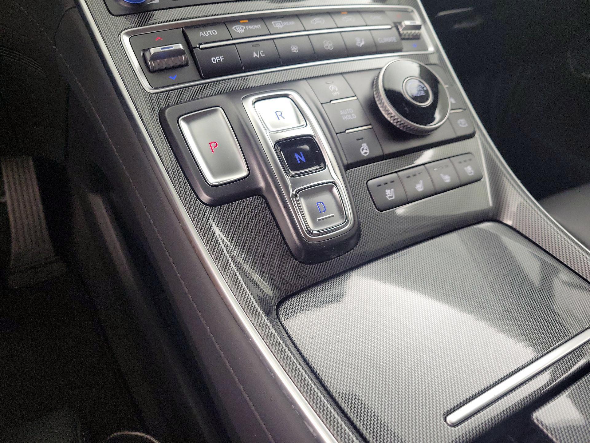 Thumbnail: 2023 Hyundai Santa Fe - 18