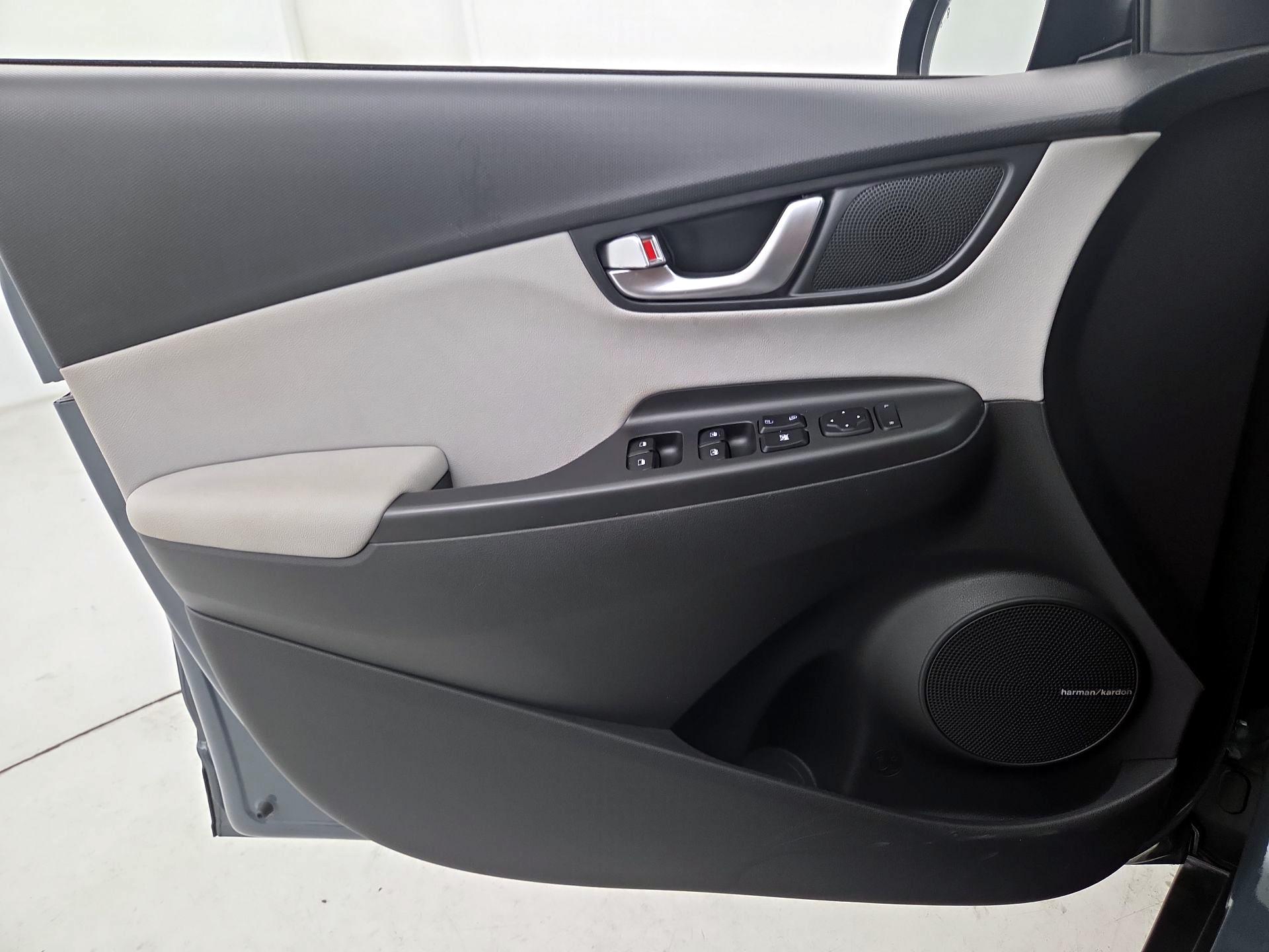 Thumbnail: 2022 Hyundai Kona - 12