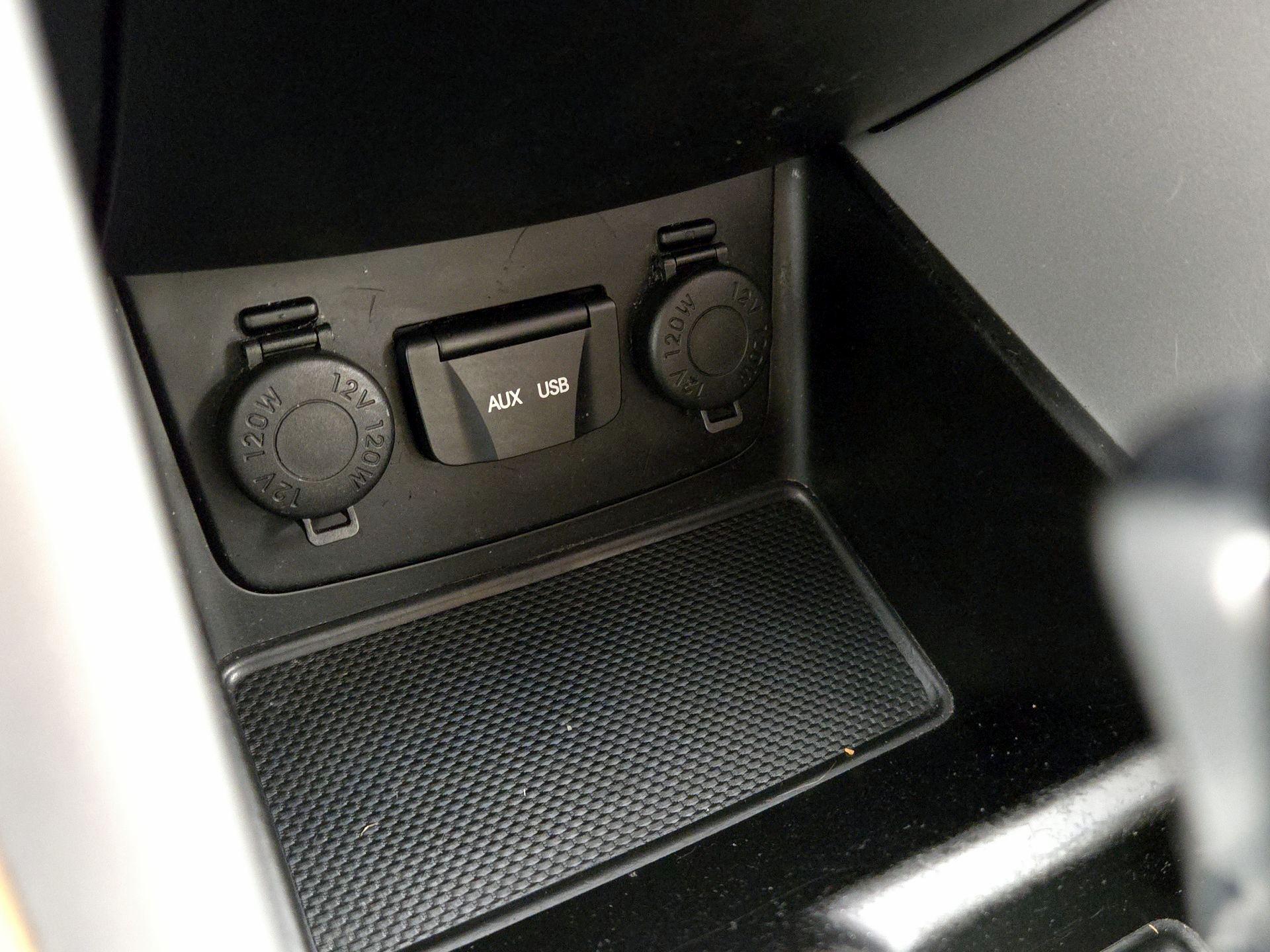 Thumbnail: 2014 Hyundai Sonata - 18