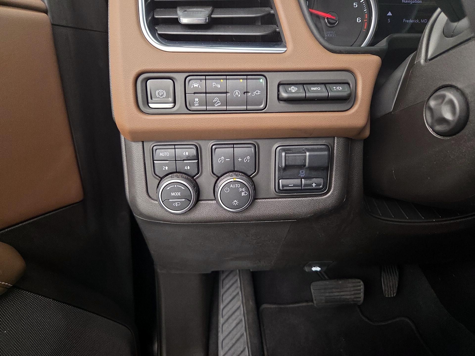 Thumbnail: 2021 Chevrolet Suburban - 13
