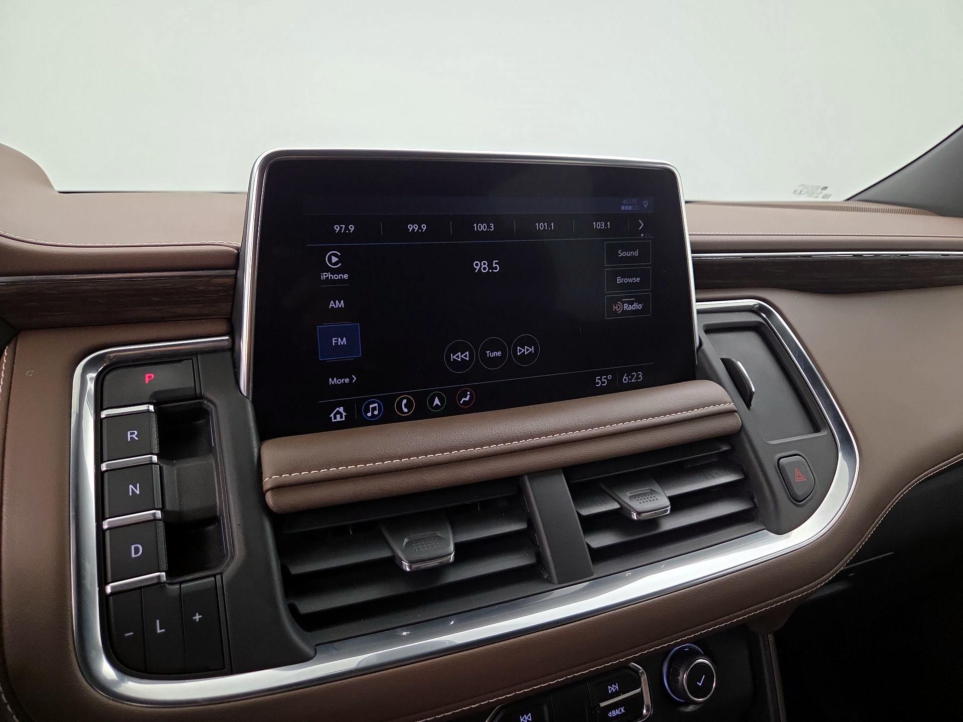 Thumbnail: 2021 Chevrolet Suburban - 16