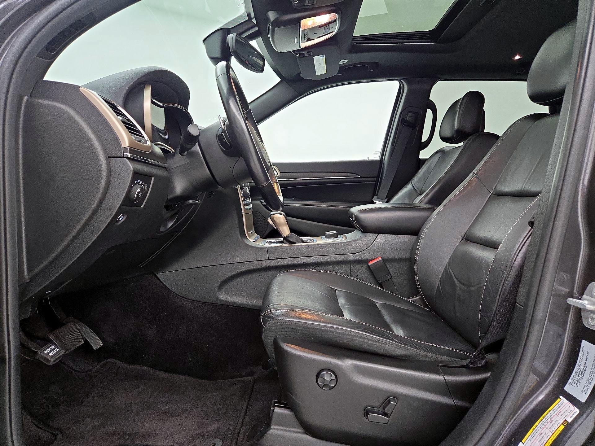 Thumbnail: 2017 Jeep Grand Cherokee - 11
