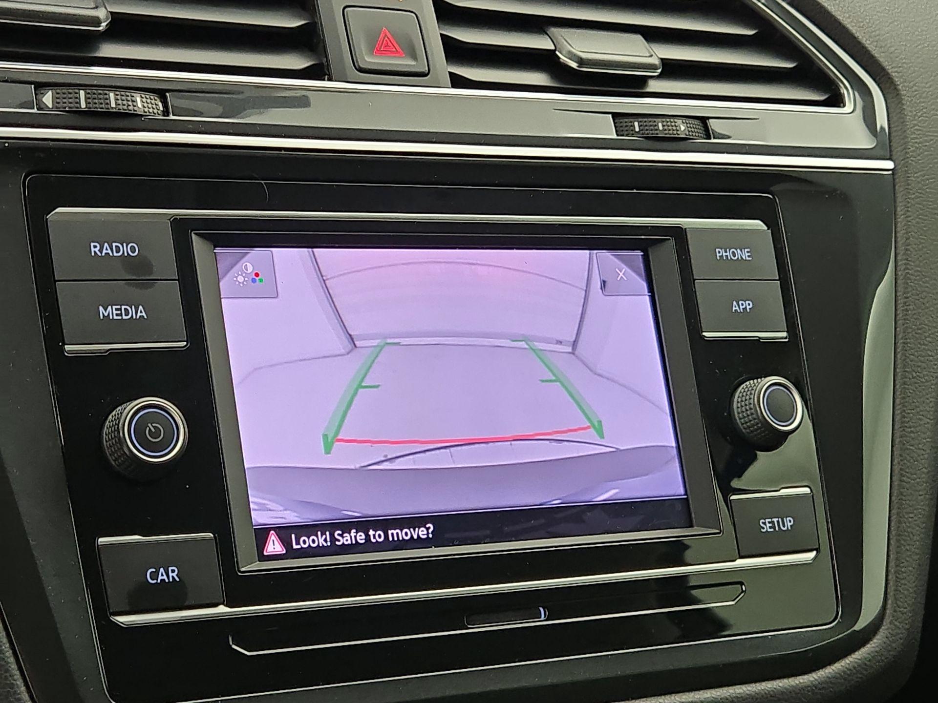 Thumbnail: 2019 Volkswagen Tiguan - 13