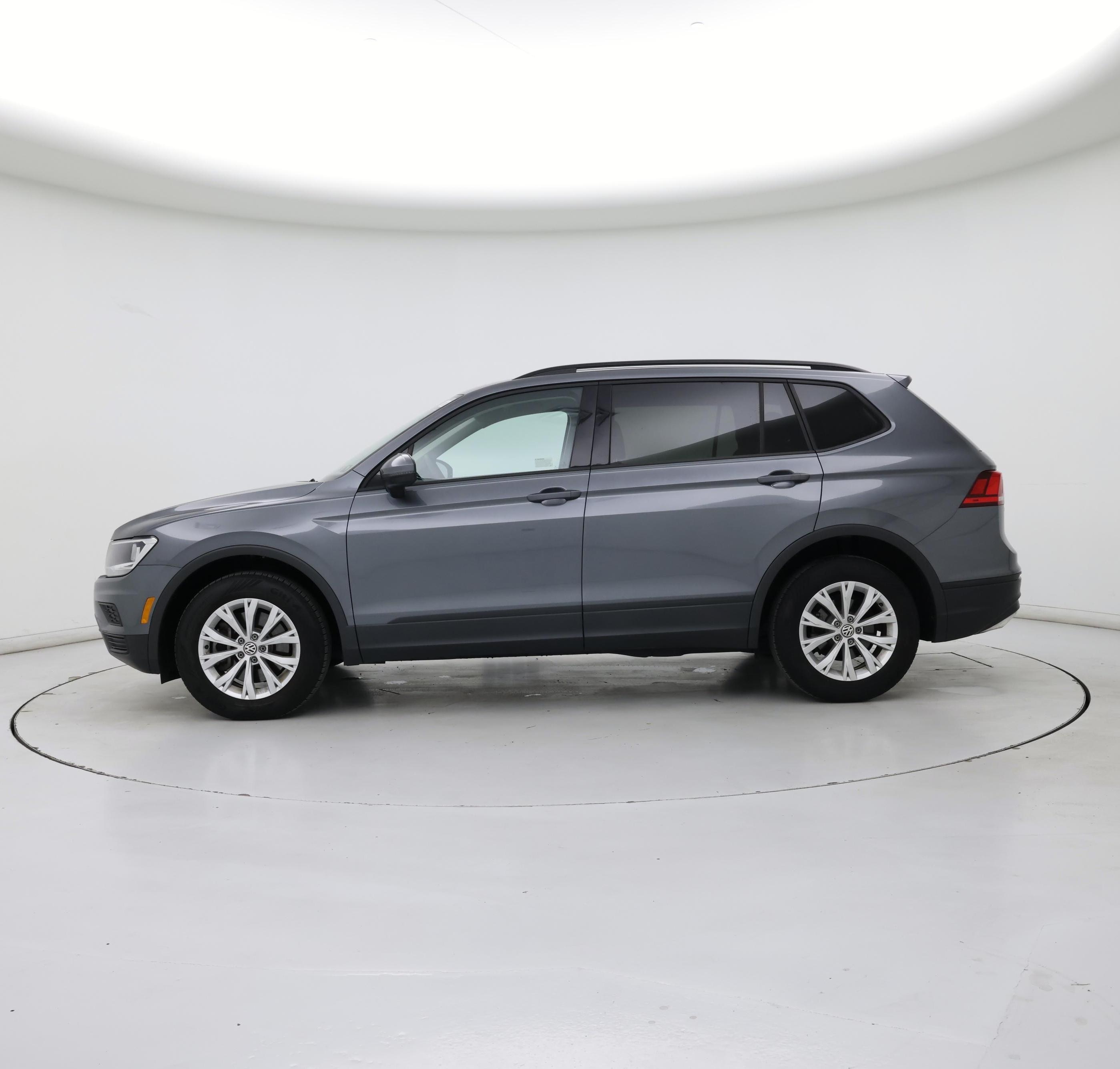 Thumbnail: 2019 Volkswagen Tiguan - 3
