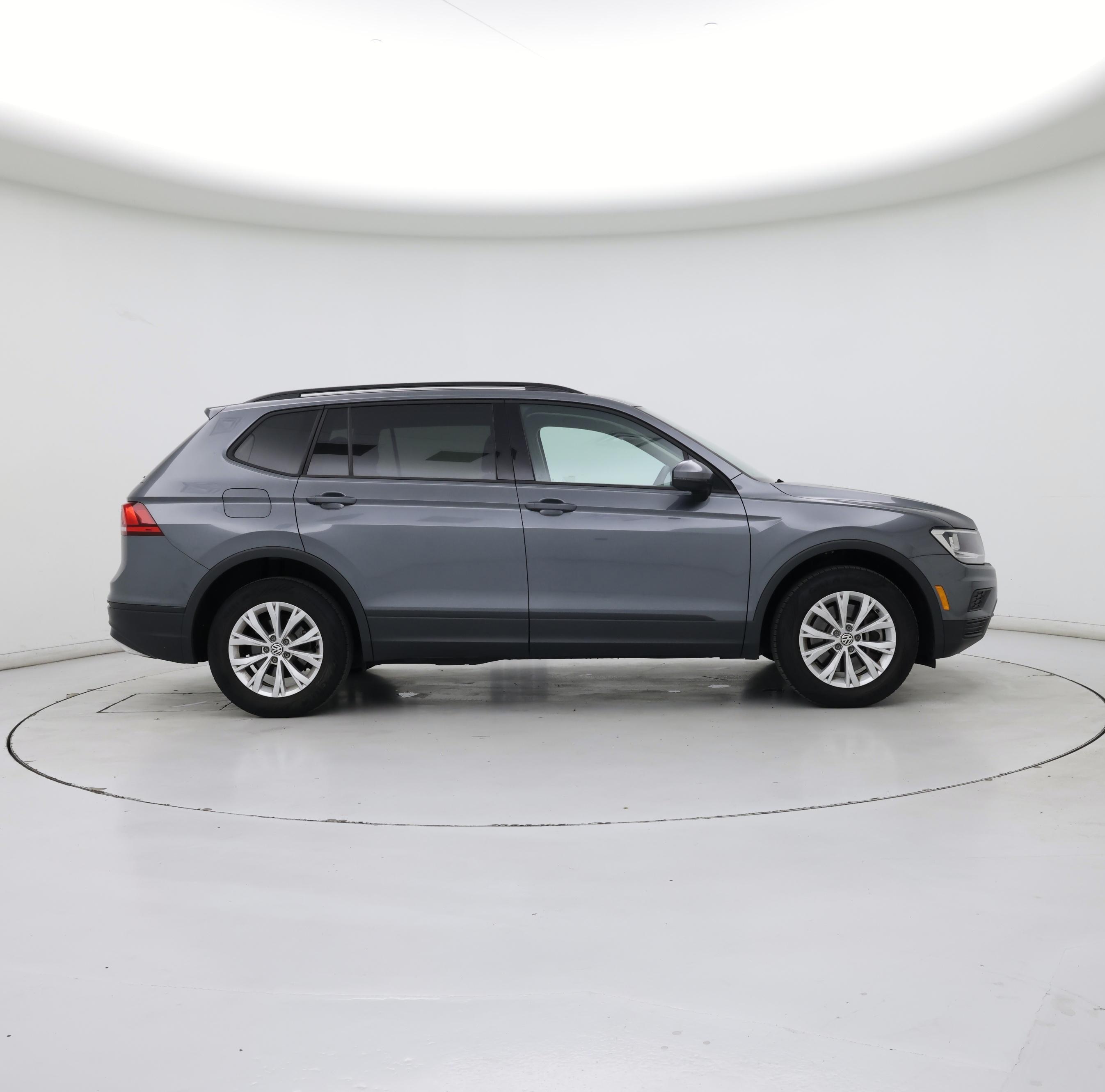 Thumbnail: 2019 Volkswagen Tiguan - 7
