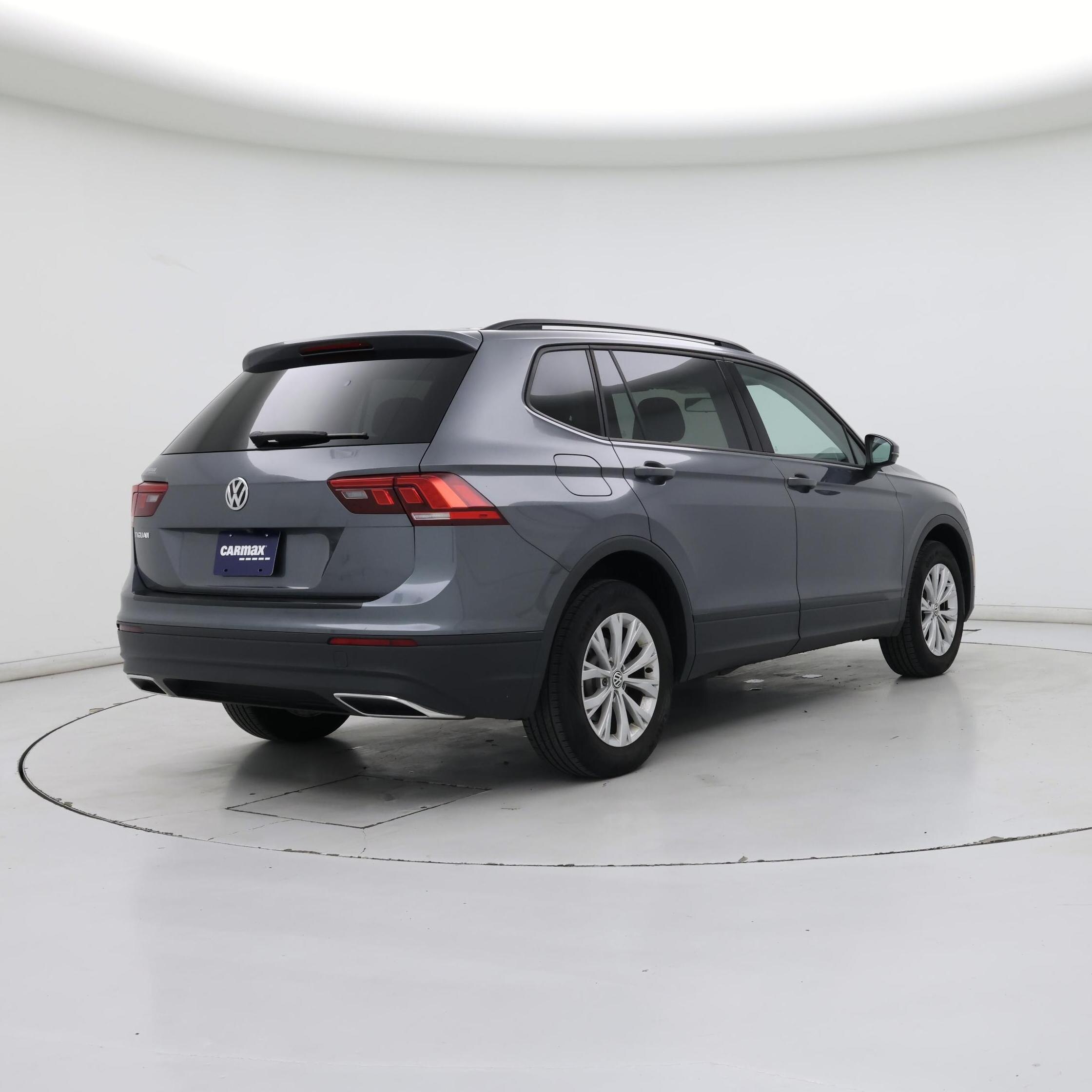 Thumbnail: 2019 Volkswagen Tiguan - 8