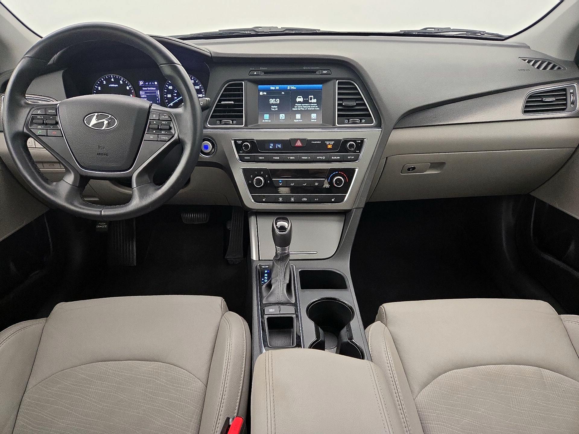 Thumbnail: 2016 Hyundai Sonata - 9