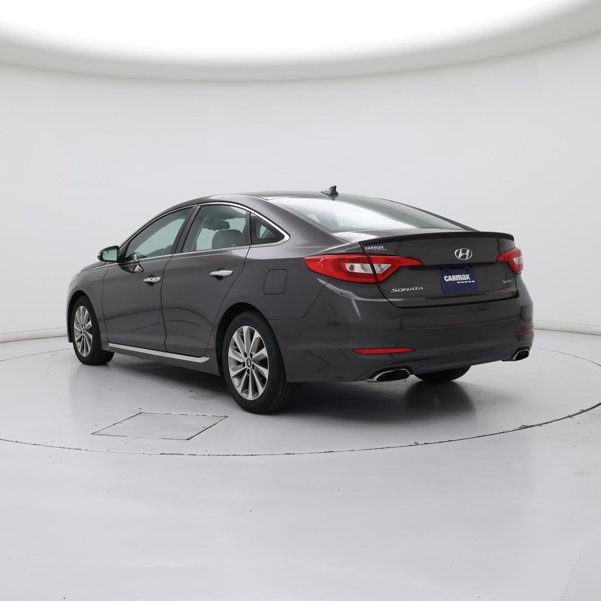 Thumbnail: 2016 Hyundai Sonata - 2