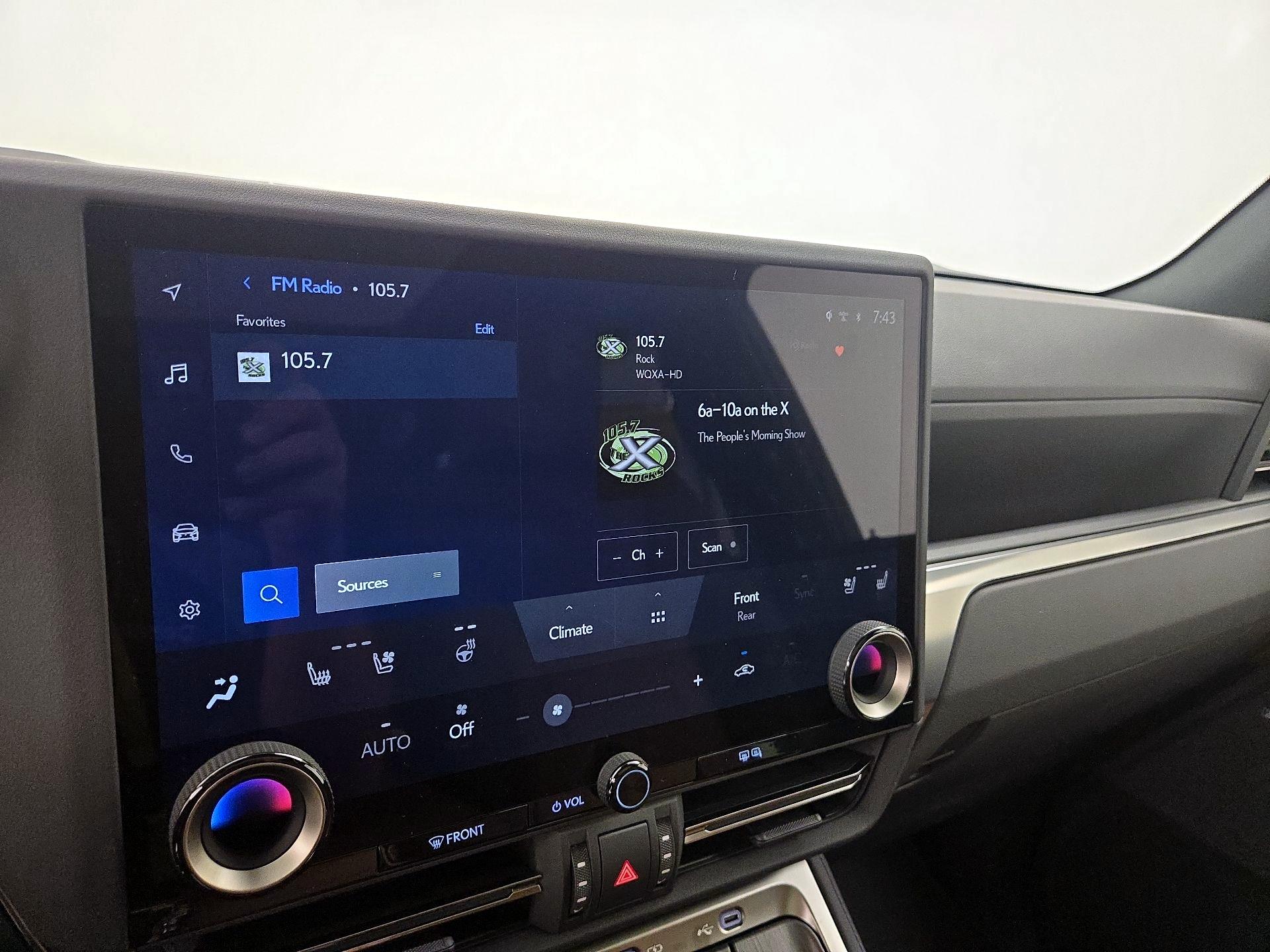 Thumbnail: 2024 Lexus GX - 15