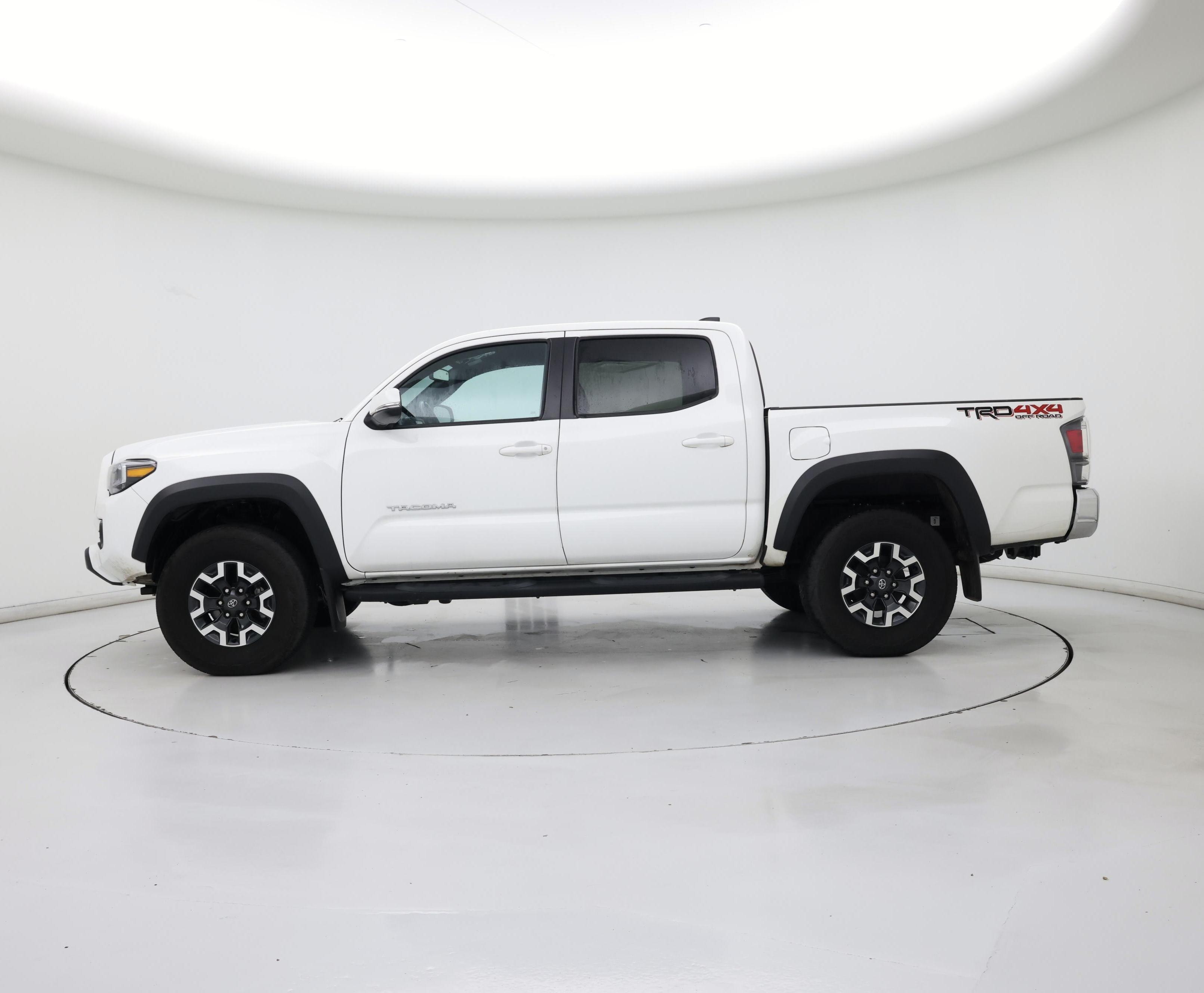 Thumbnail: 2023 Toyota Tacoma - 3