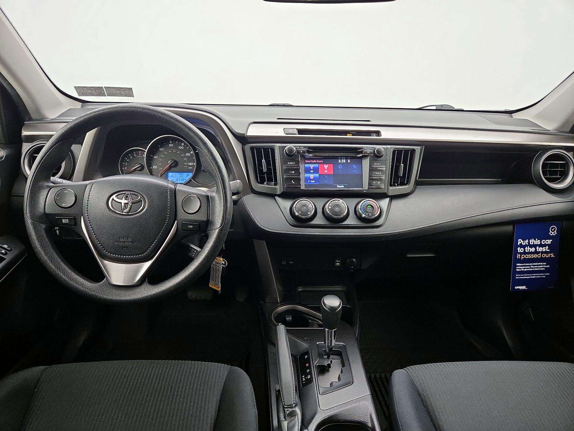 Thumbnail: 2016 Toyota RAV4 - 9
