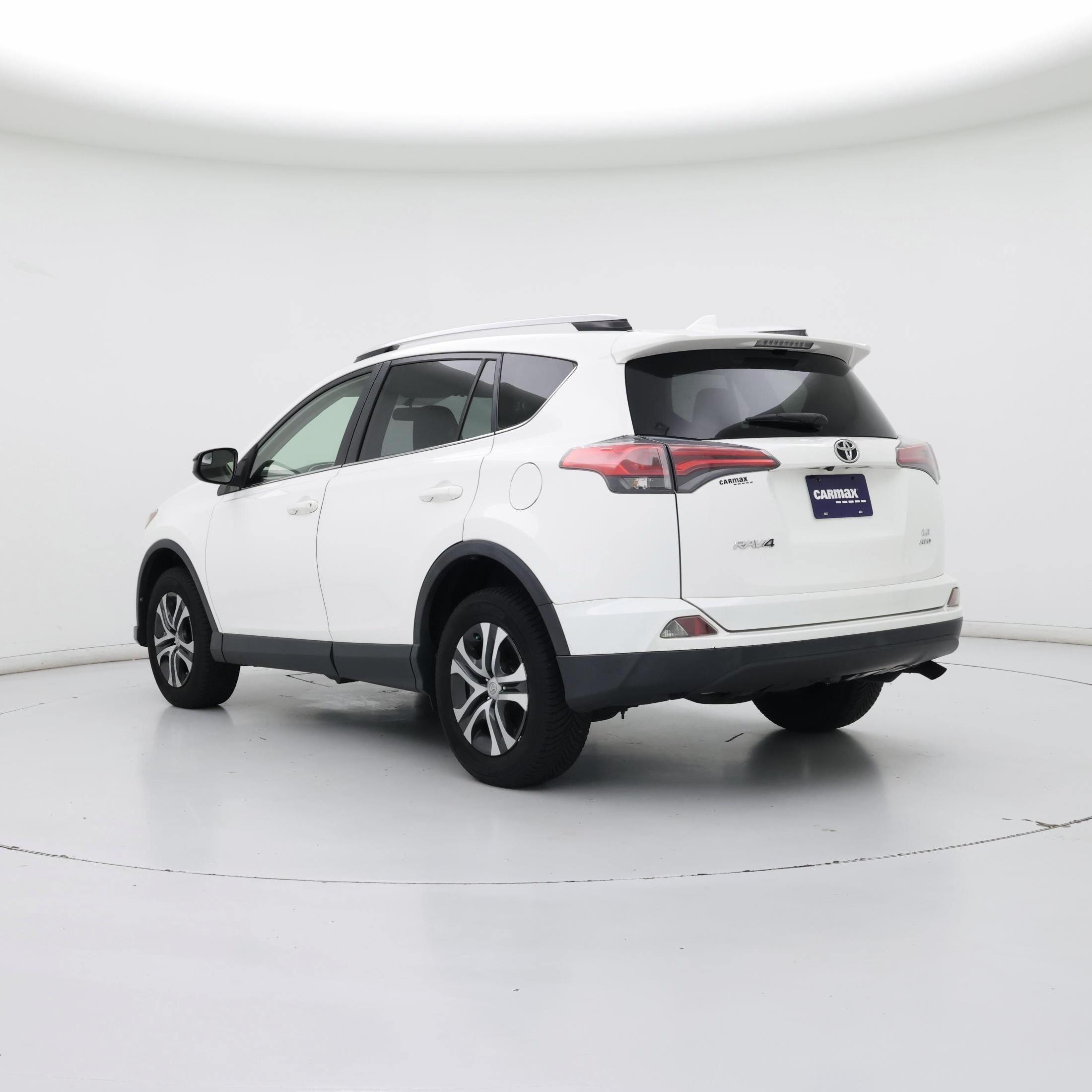 Thumbnail: 2016 Toyota RAV4 - 2