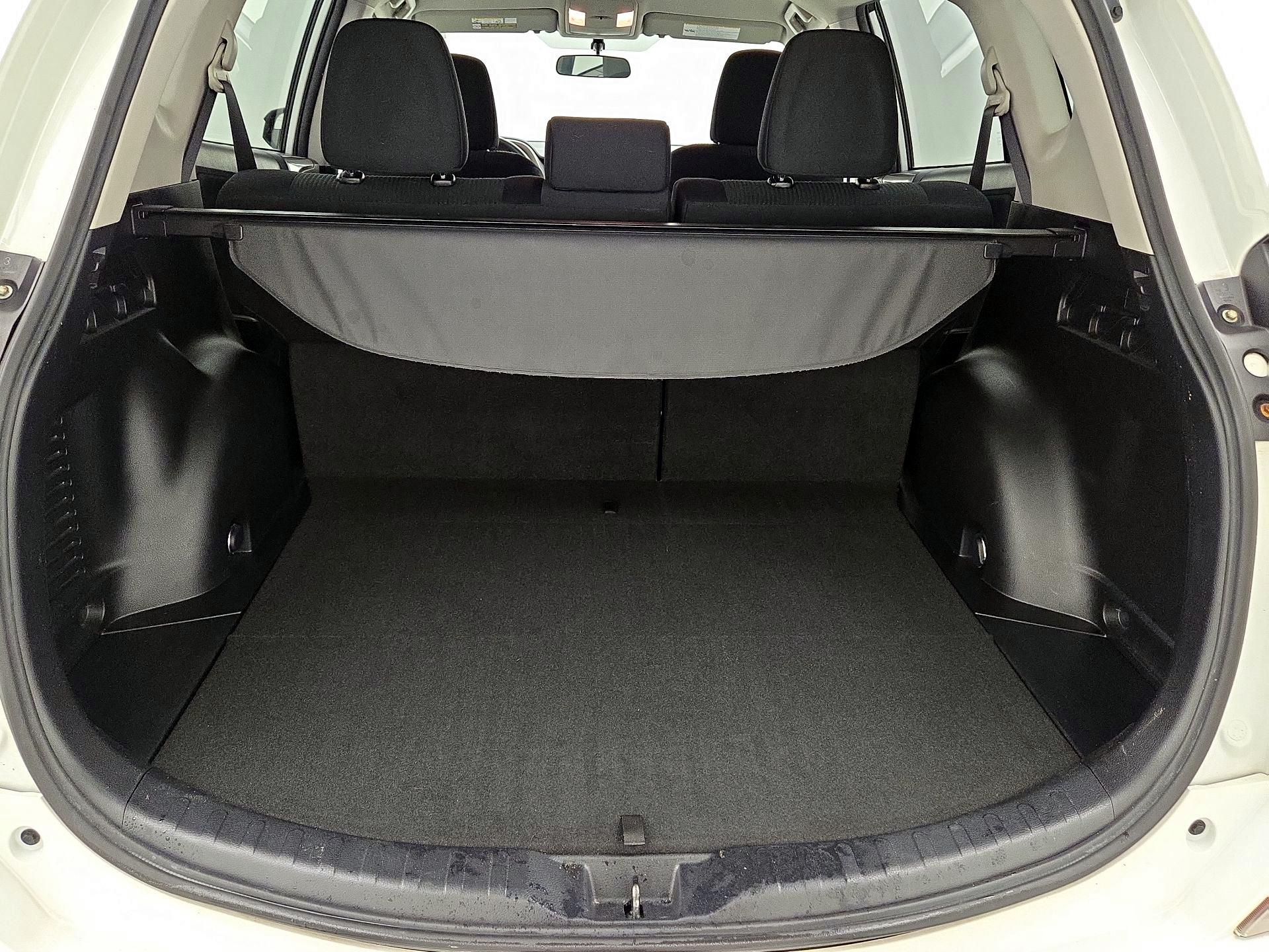 Thumbnail: 2016 Toyota RAV4 - 20