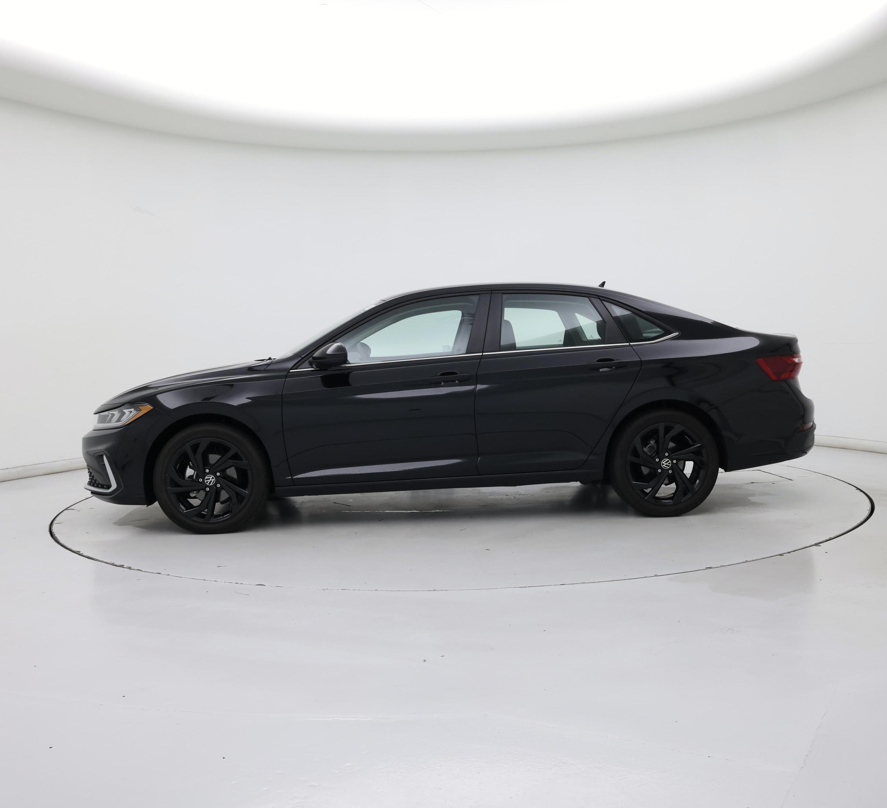 Thumbnail: 2025 Volkswagen Jetta - 3