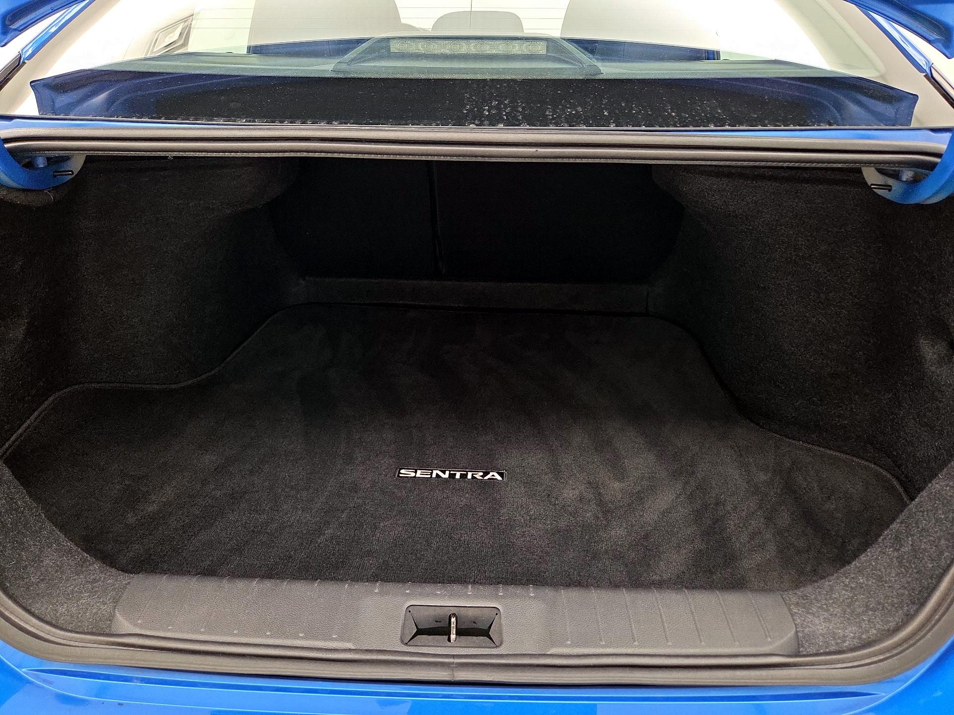 Thumbnail: 2022 Nissan Sentra - 20