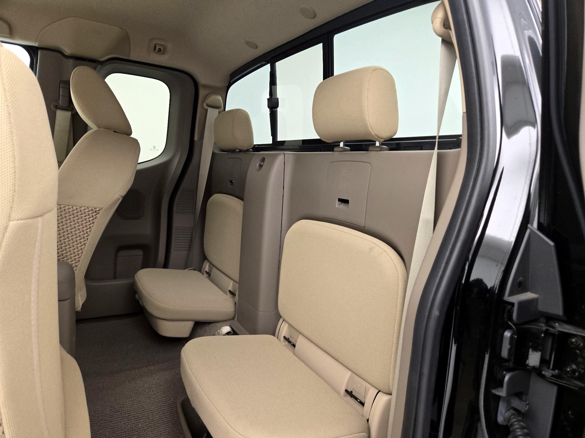 Thumbnail: 2018 Nissan Frontier - 18