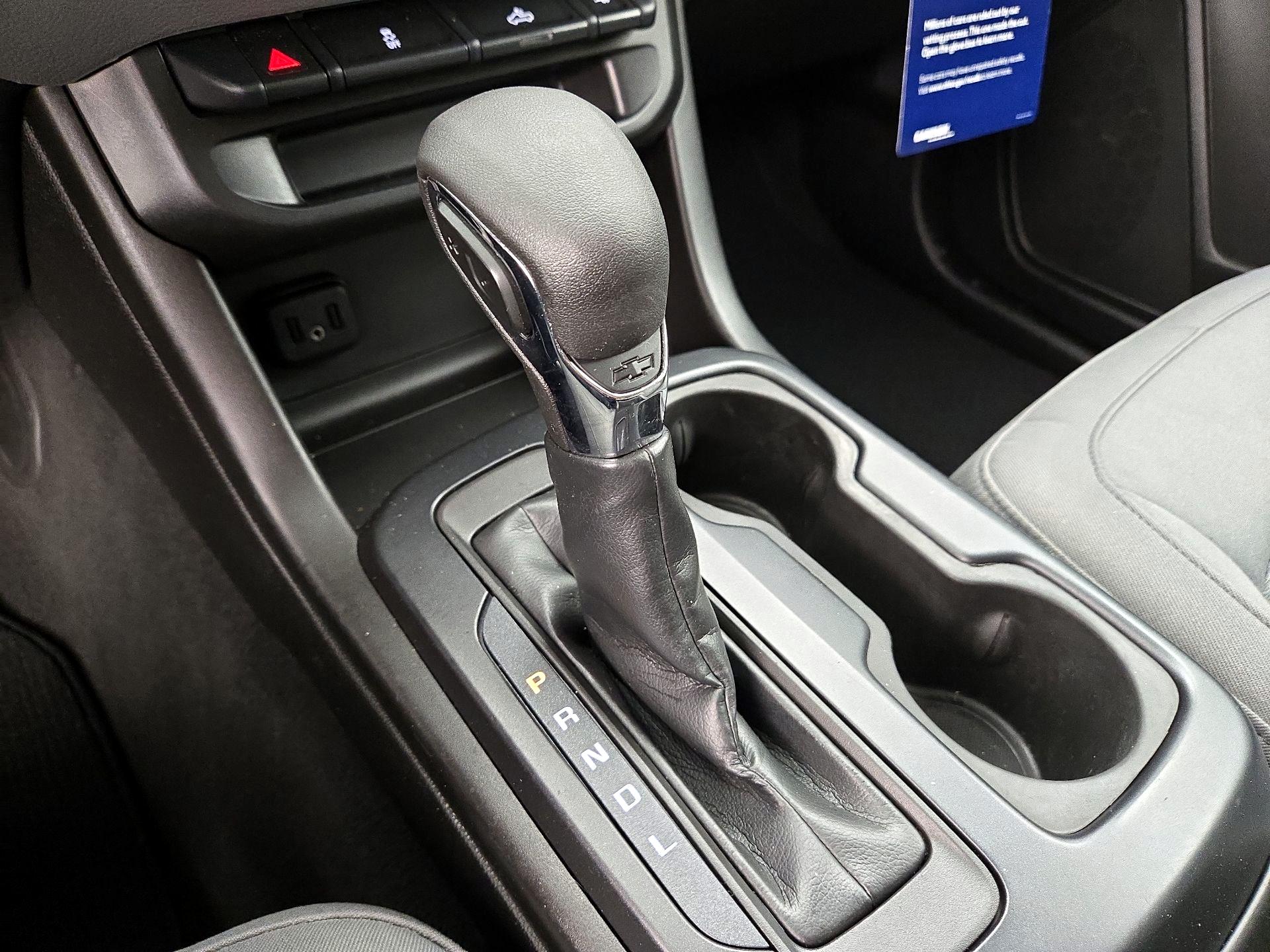 Thumbnail: 2022 Chevrolet Colorado - 17